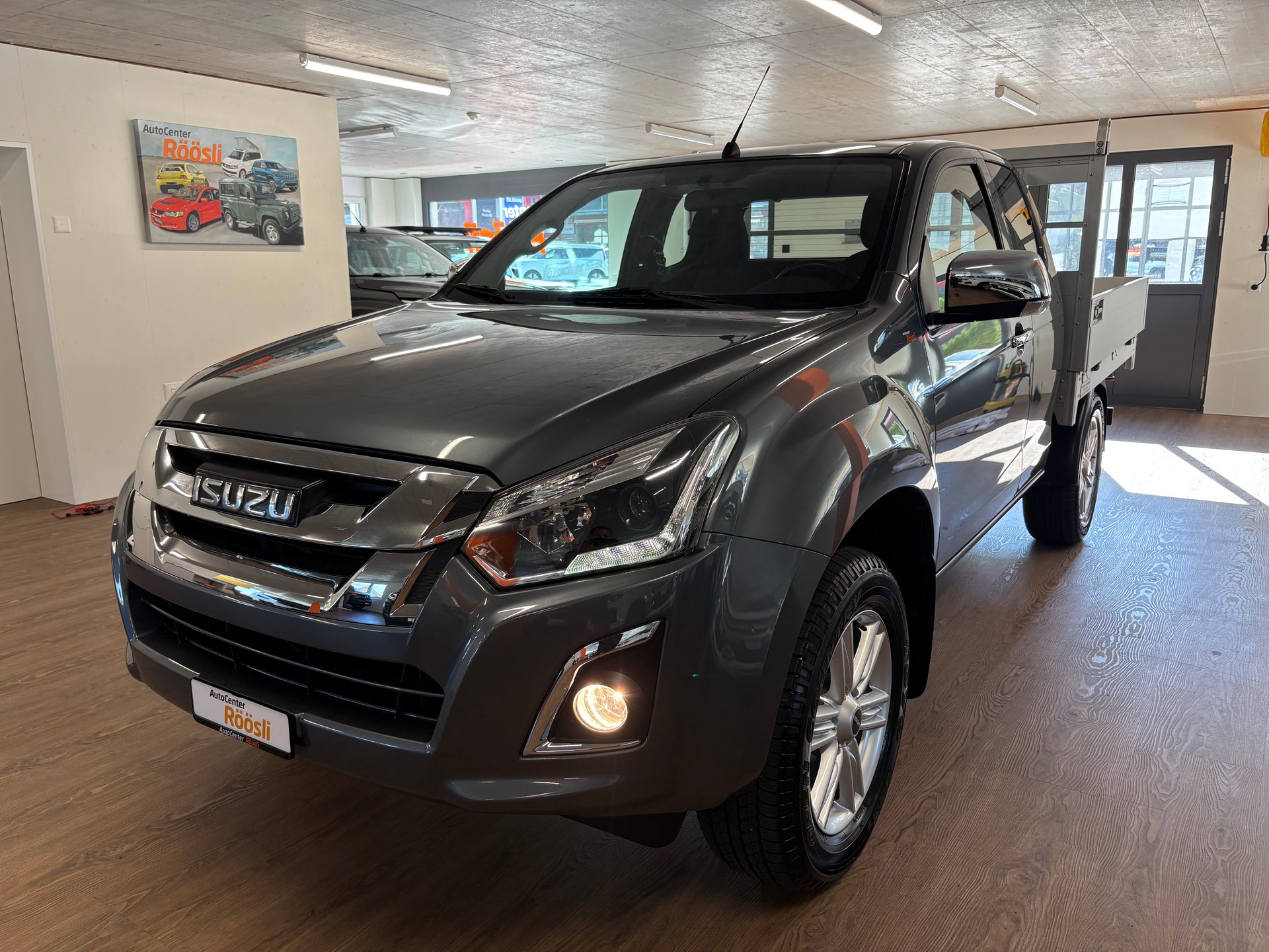 ISUZU D-MAX 1.9 SpaceCab Solar Plus 4x4 A-image-1