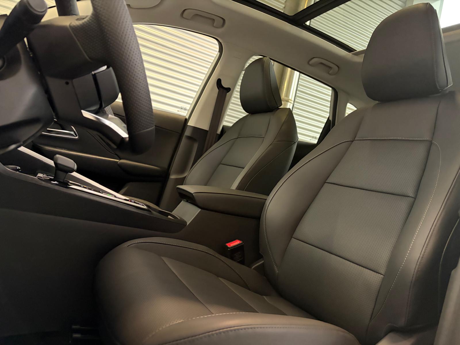 MG ZS 1.5 Hybrid+ Luxury-image-9