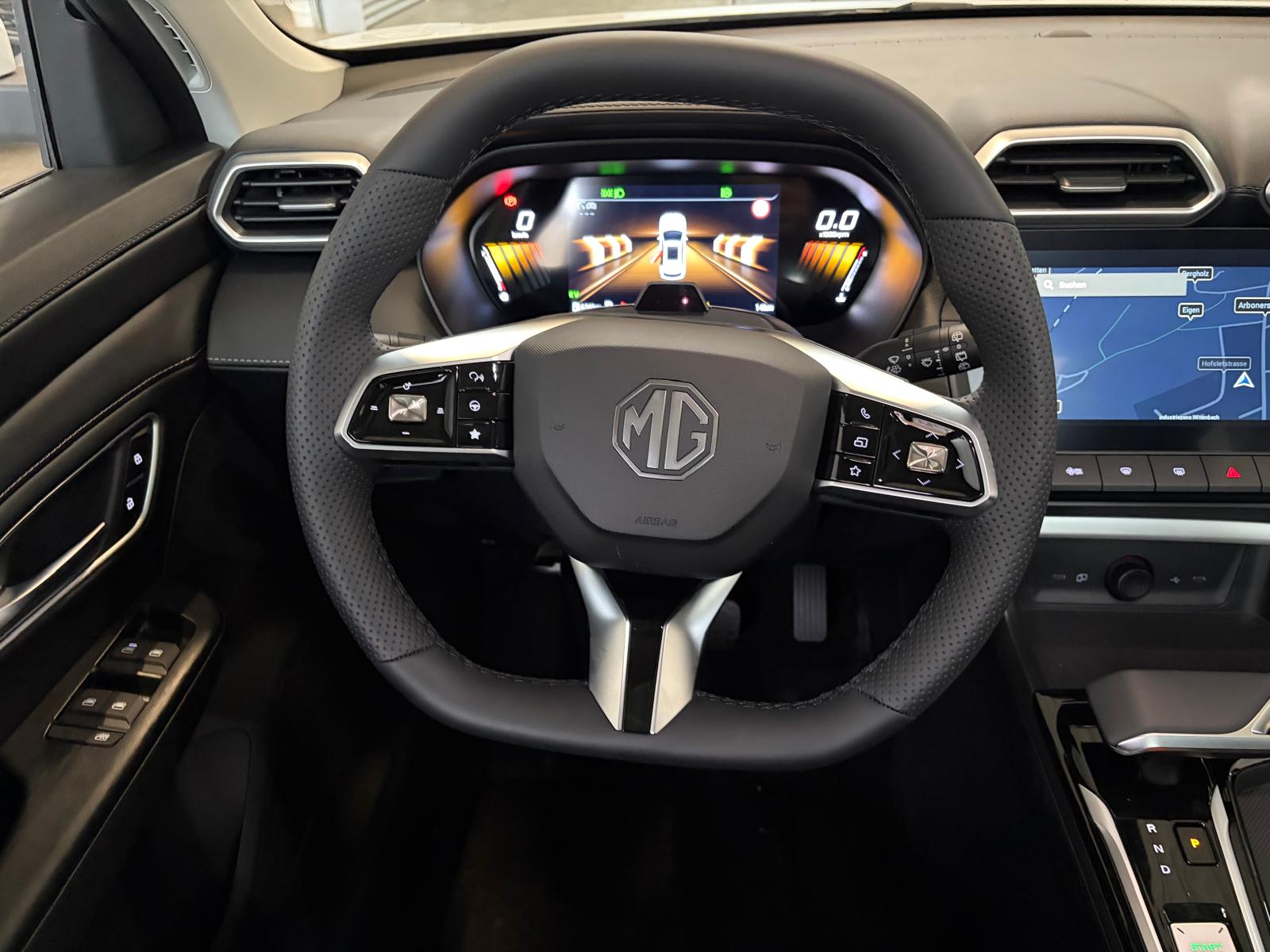 MG ZS 1.5 Hybrid+ Luxury-image-10