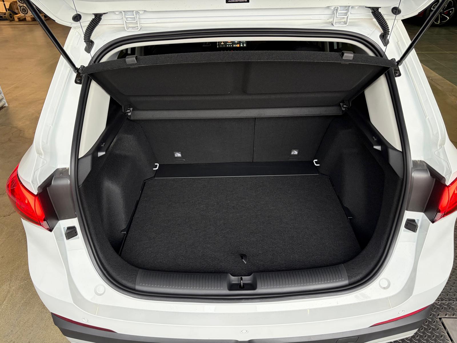 MG ZS 1.5 Hybrid+ Luxury-image-7