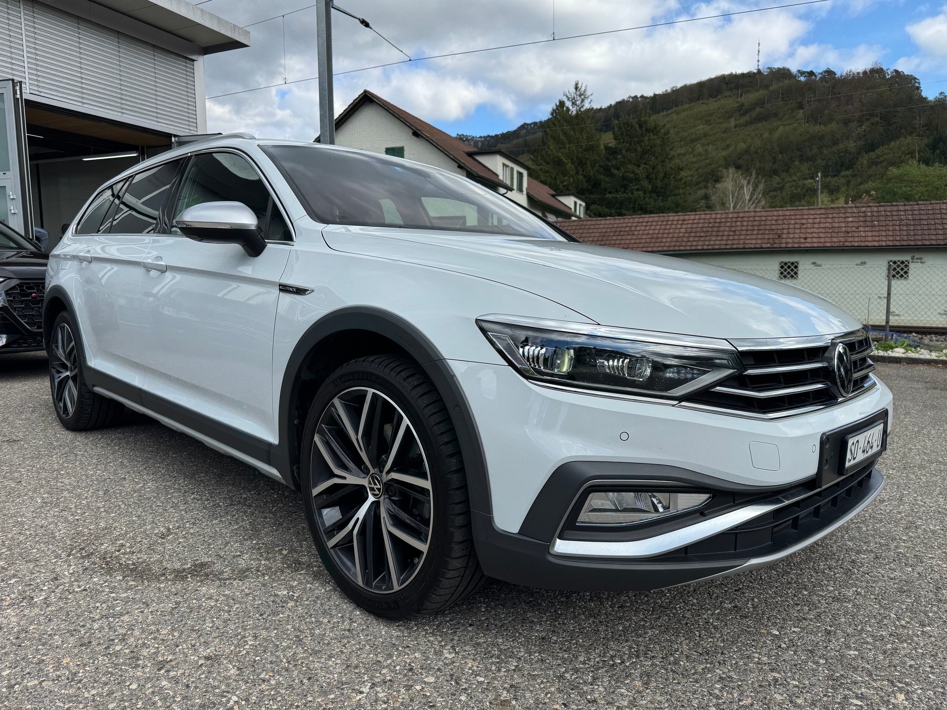 VW Passat Alltrack 2.0 TDI 4Motion DSG-image-3