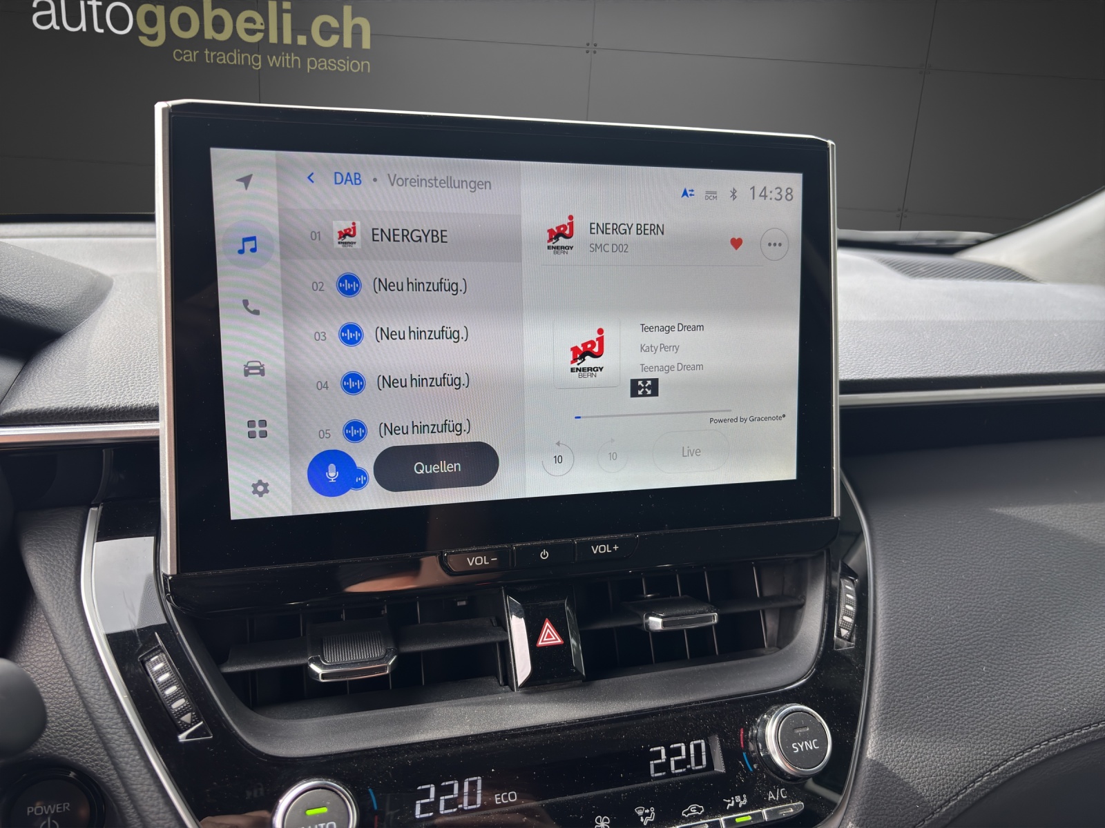 TOYOTA Corolla Cross 2.0 Comfort e-CVT-image-5