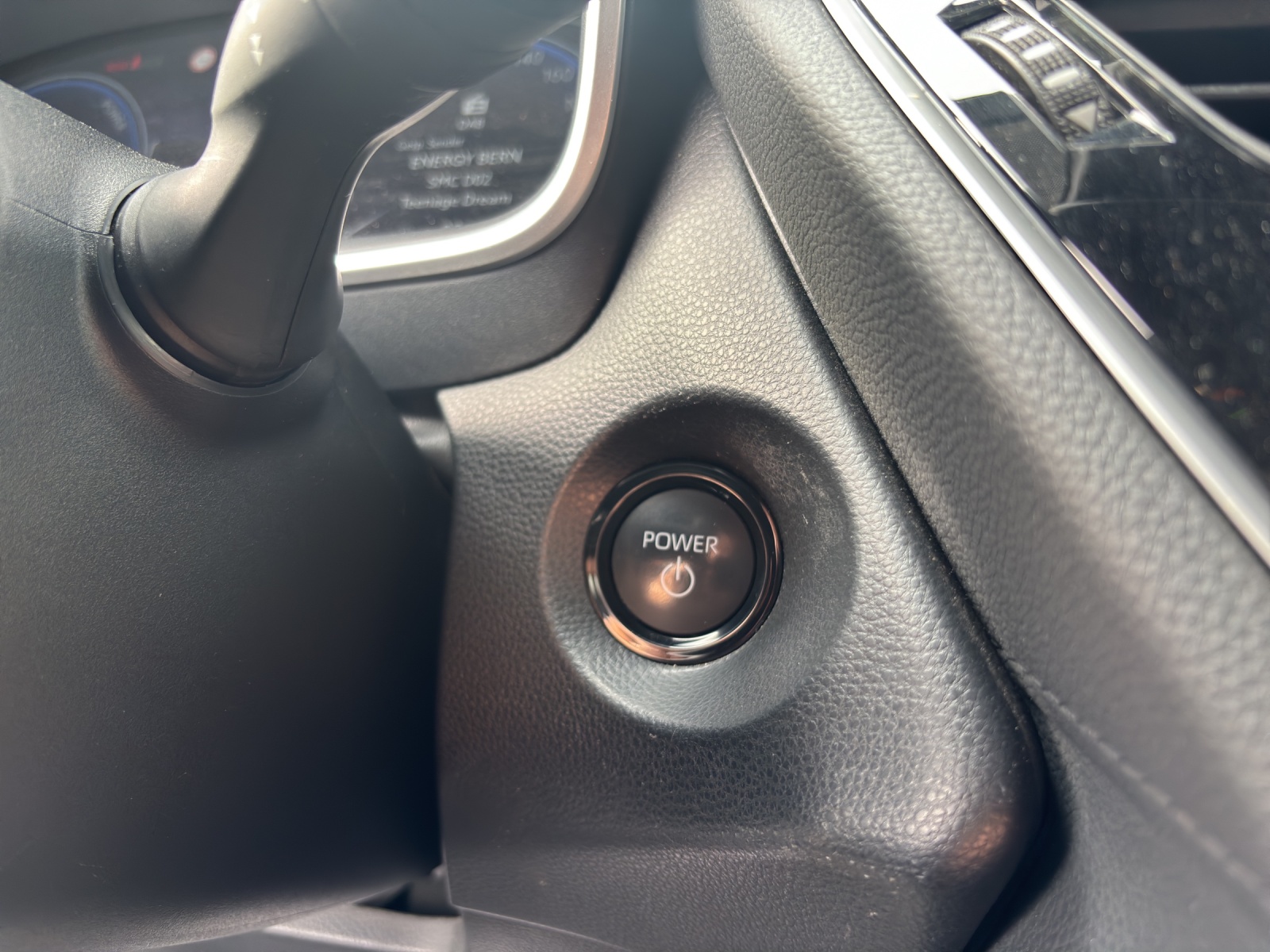 TOYOTA Corolla Cross 2.0 Comfort e-CVT-image-6