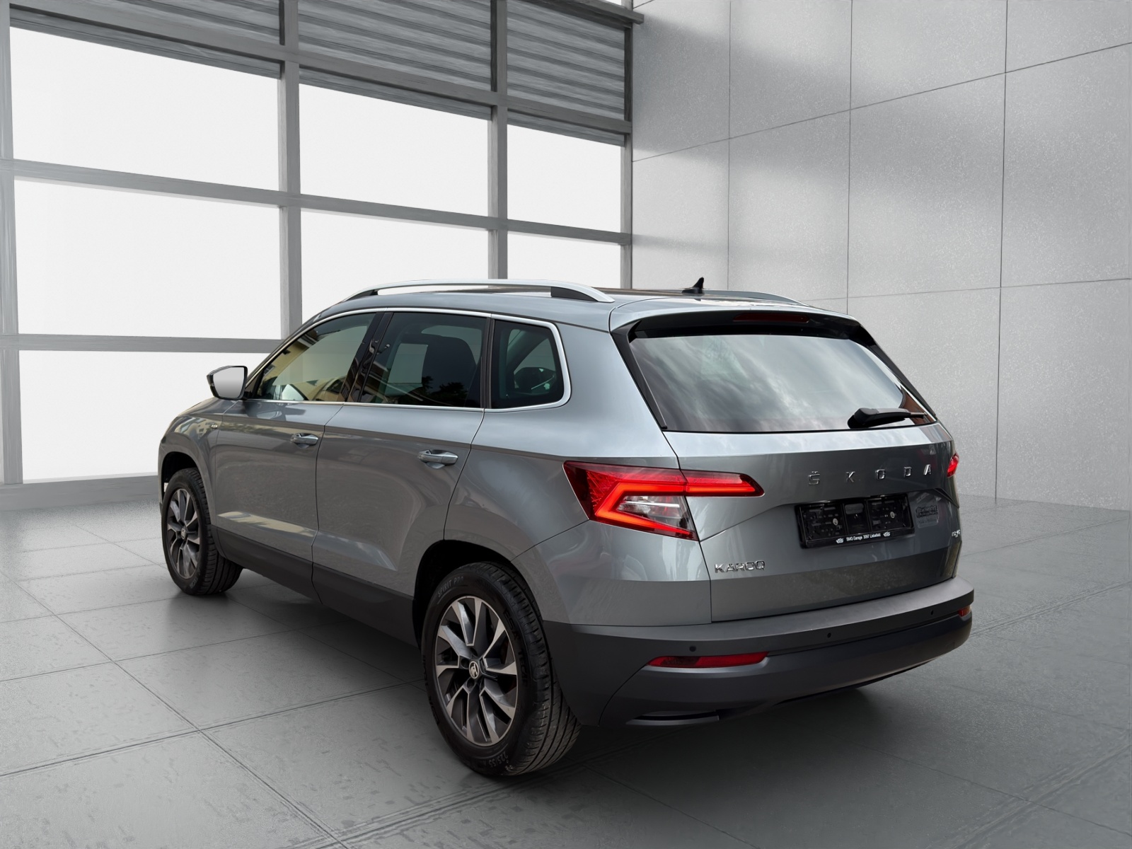 SKODA Karoq 2.0 TDI CR Ambition 4x4 DSG-image-2