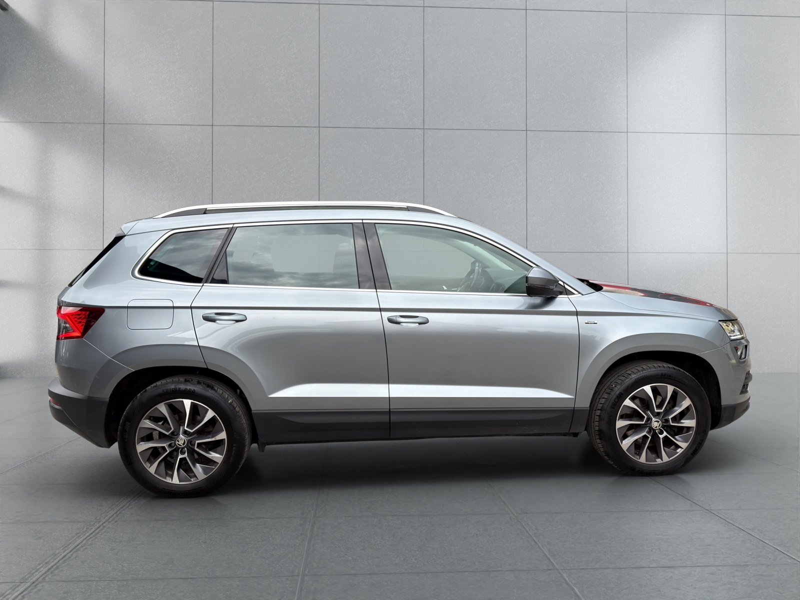 SKODA Karoq 2.0 TDI CR Ambition 4x4 DSG-image-5