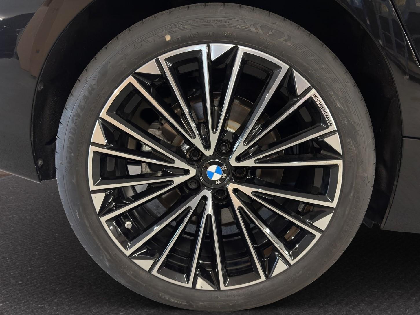 BMW 230e Active Tourer M Sport-image-10