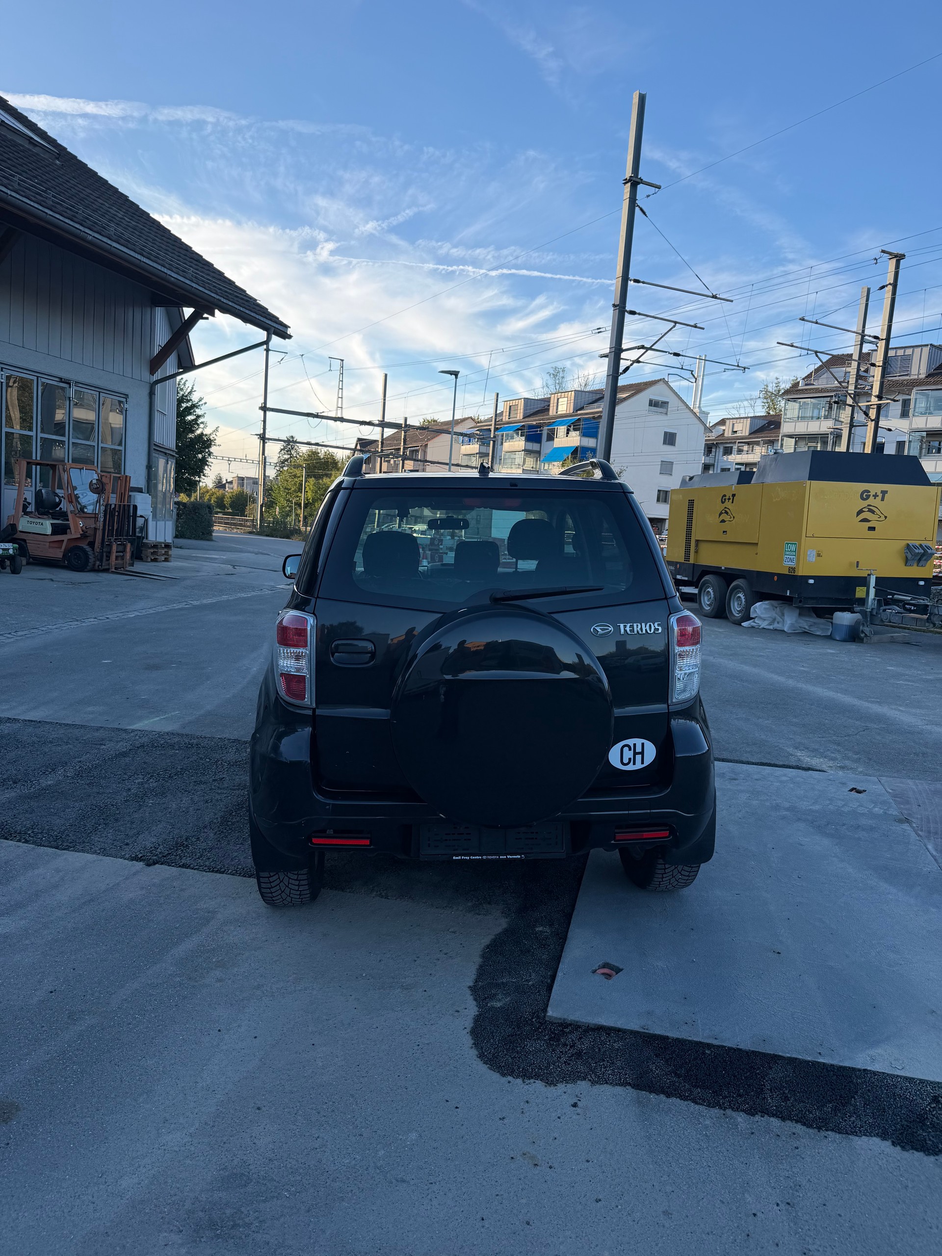 DAIHATSU Terios 1.5 16V SX 4WD Automatic-image-7