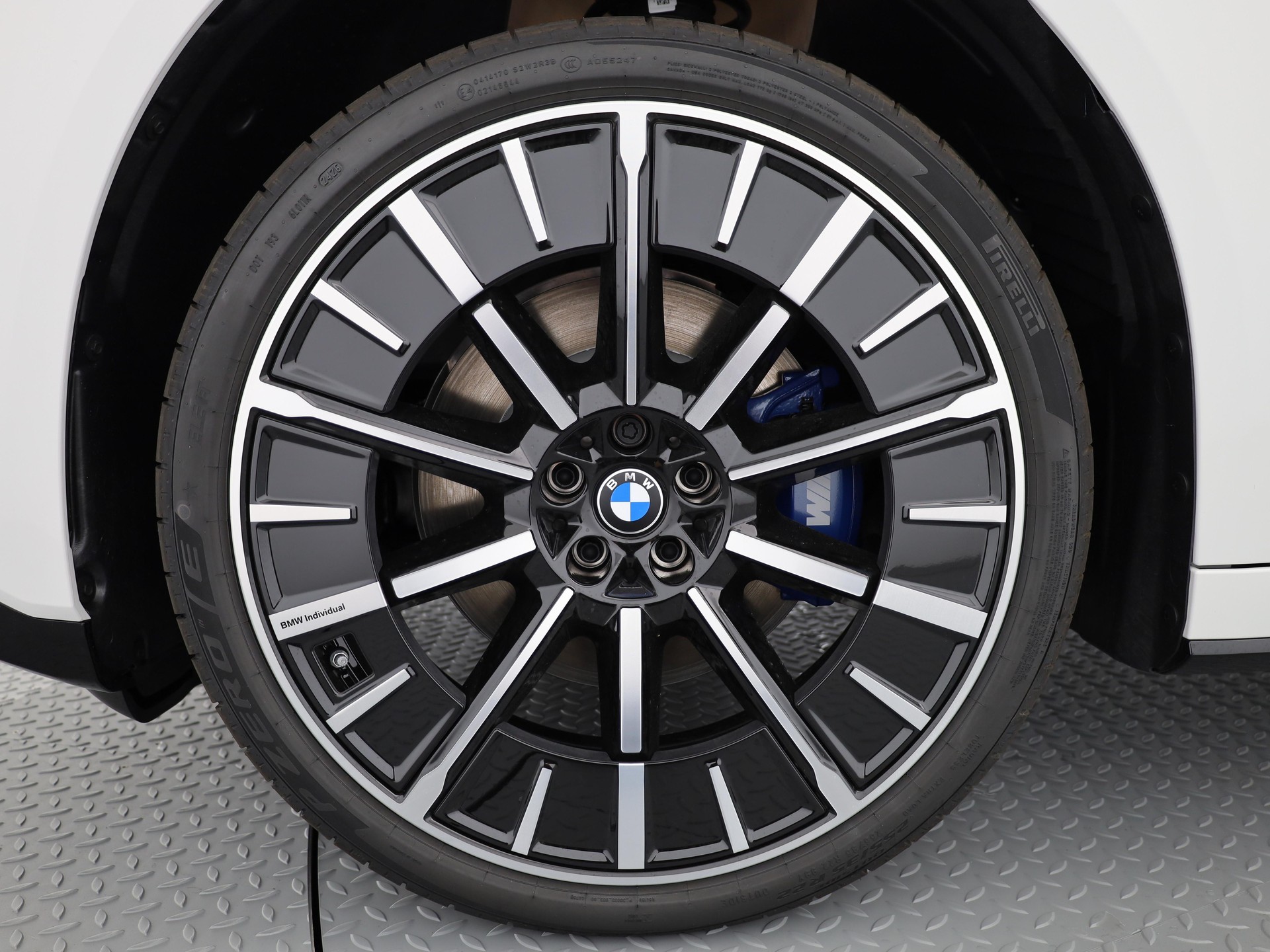 BMW iX3 NA5 50 xDrive-image-21