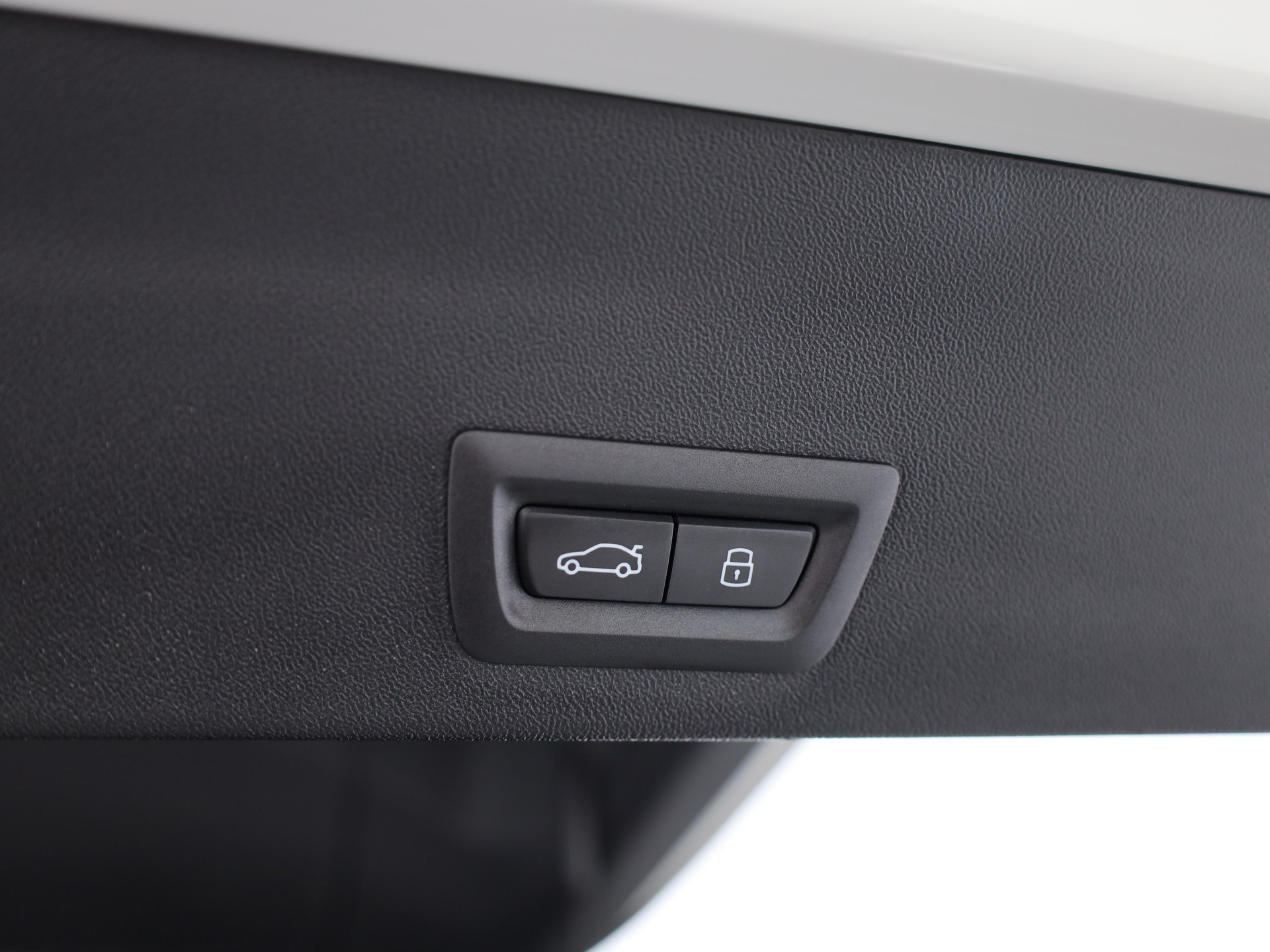 BMW iX3 NA5 50 xDrive-image-7