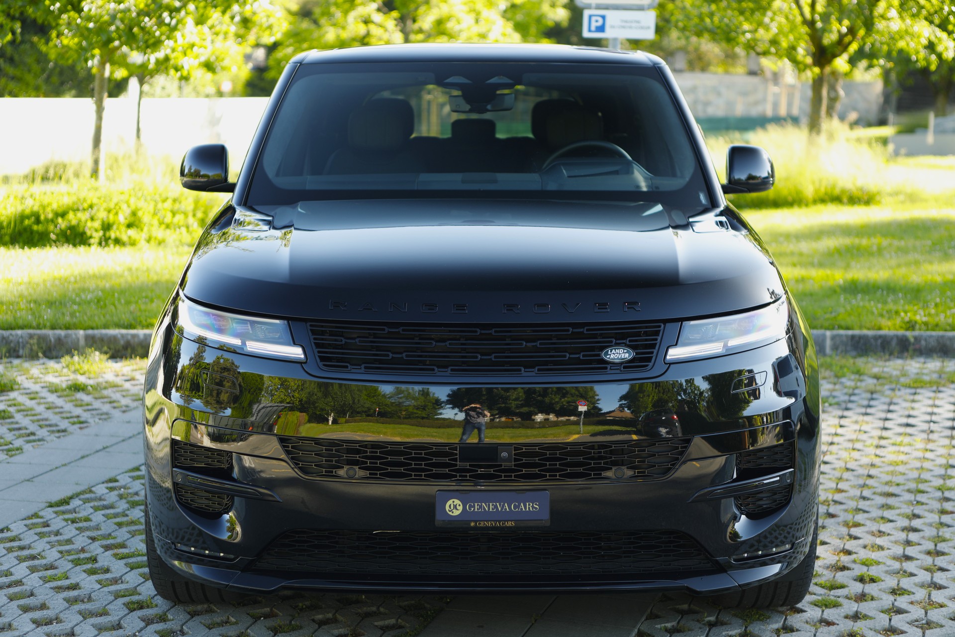 LAND ROVER Range Rover Sport P530 4.4 V8 First Edition Automatic-image-3