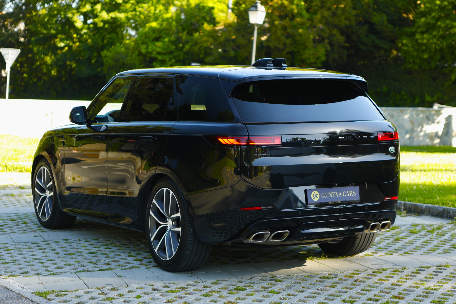 LAND ROVER Range Rover Sport P530 4.4 V8 First Edition Automatic-image-8