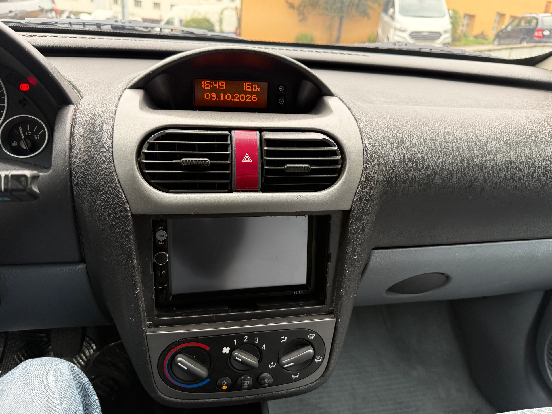 OPEL Corsa 1.7 CDTi Enjoy-image-24