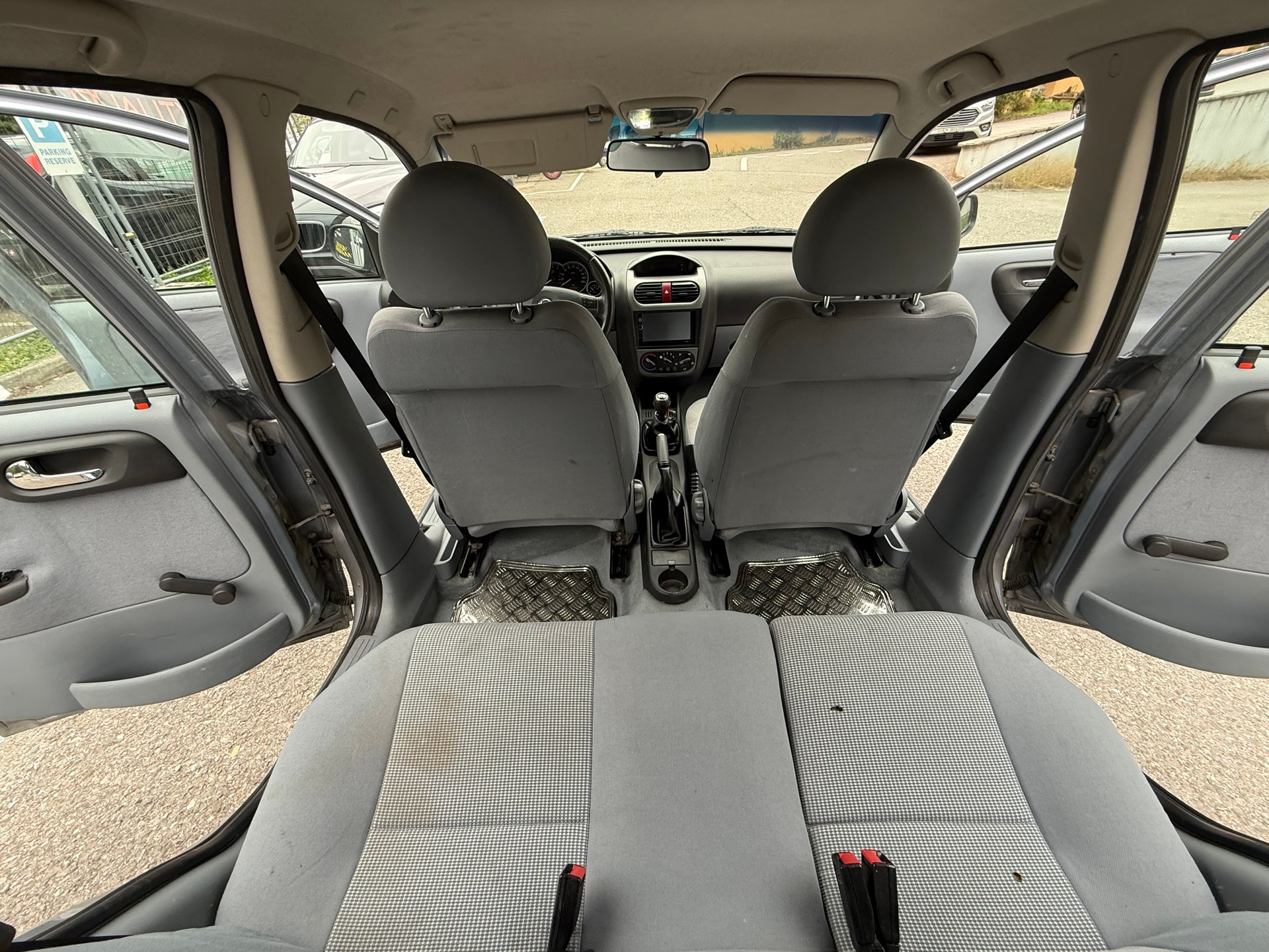 OPEL Corsa 1.7 CDTi Enjoy-image-21