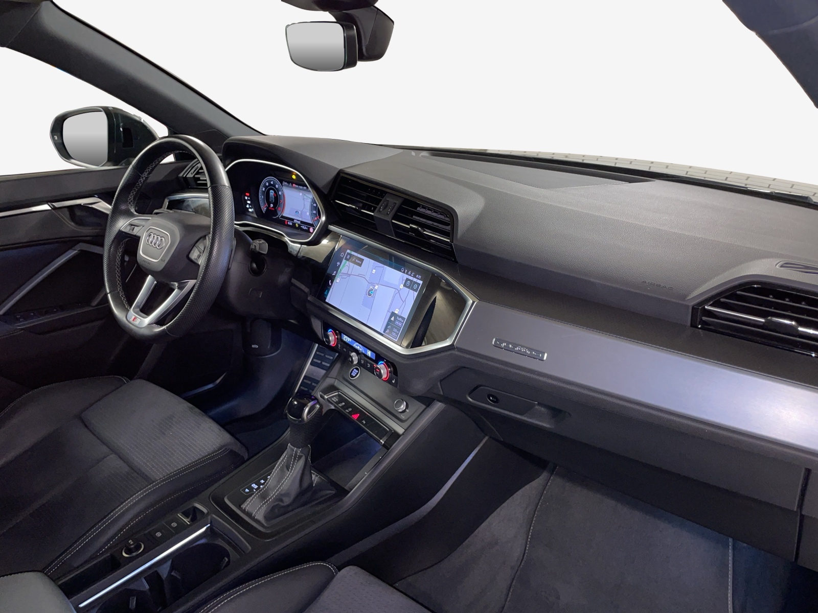 AUDI Q3 Sportback 40 TFSI S line quattro S-tronic-image-13
