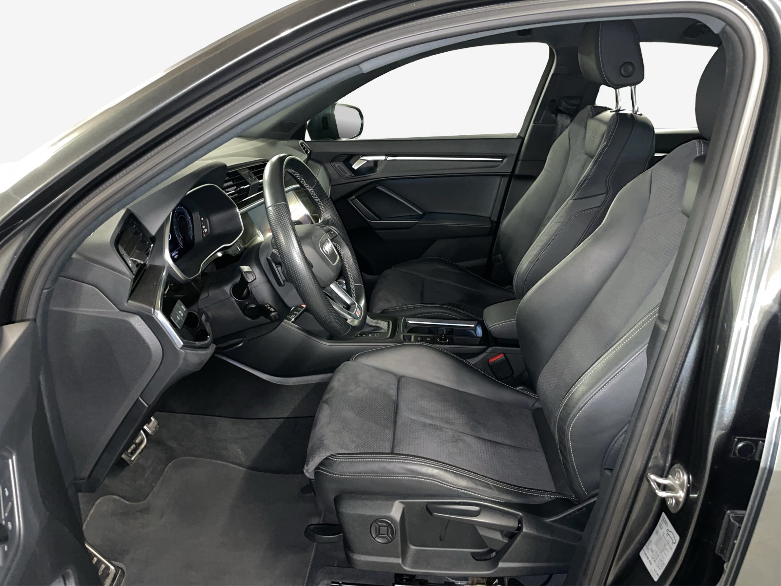 AUDI Q3 Sportback 40 TFSI S line quattro S-tronic-image-7