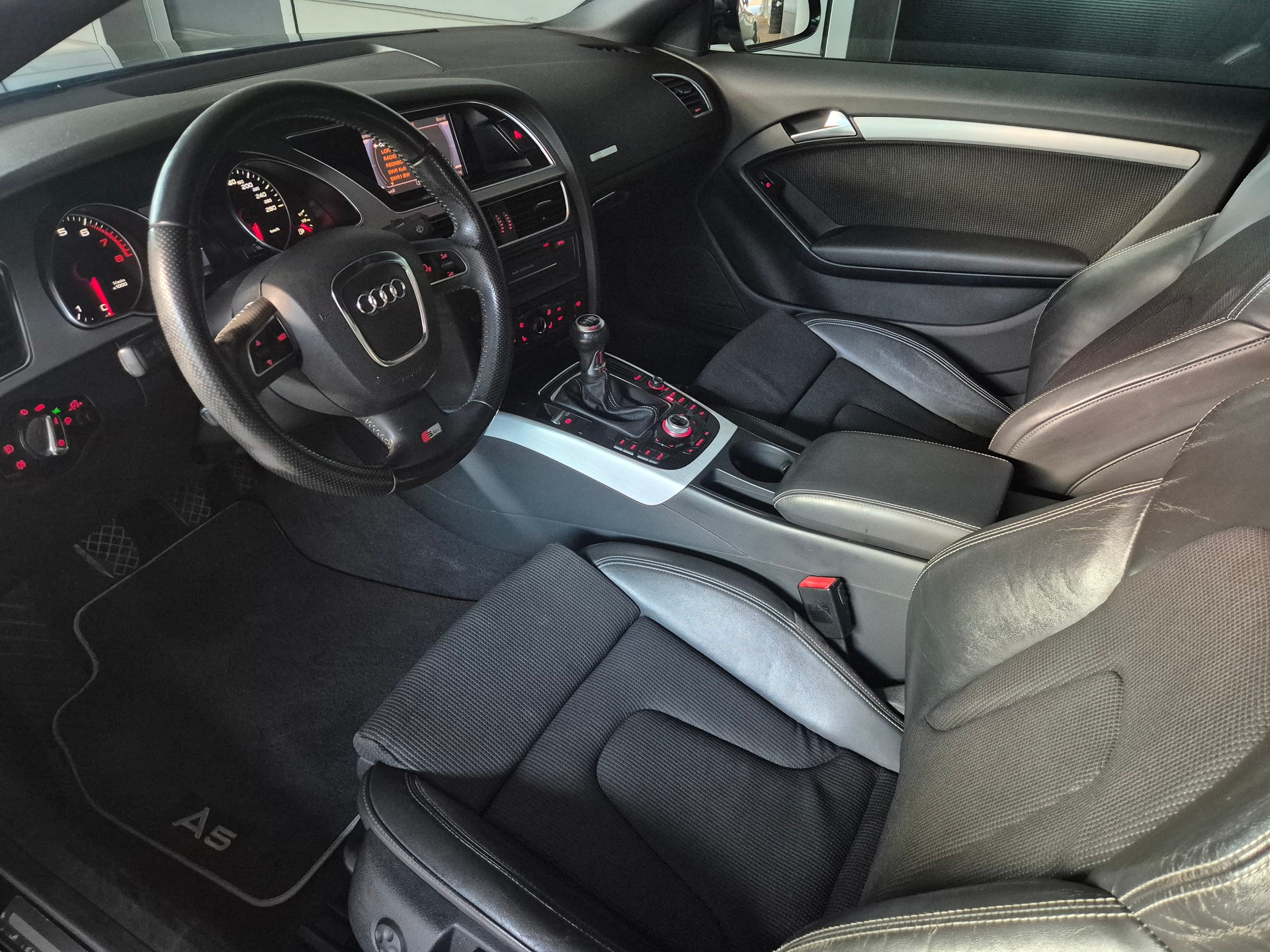 AUDI A5 Coupé 2.0 TFSI *S Line*-image-5
