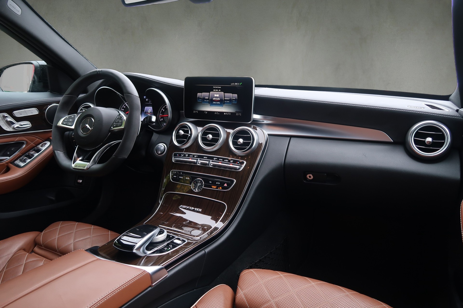 MERCEDES-BENZ C 63 AMG Speedshift-image-10