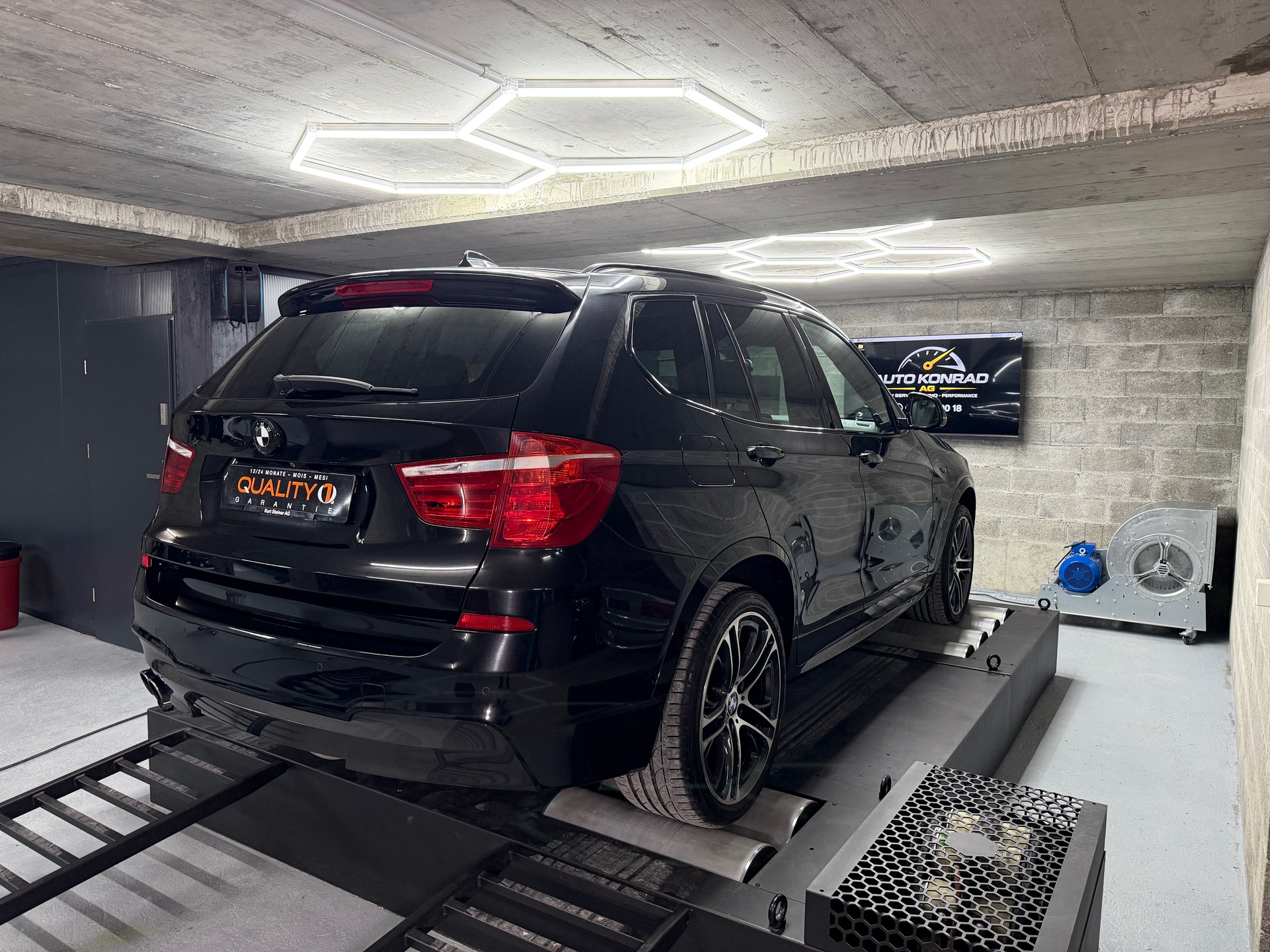 BMW X3 xDrive 35i Steptronic-image-5