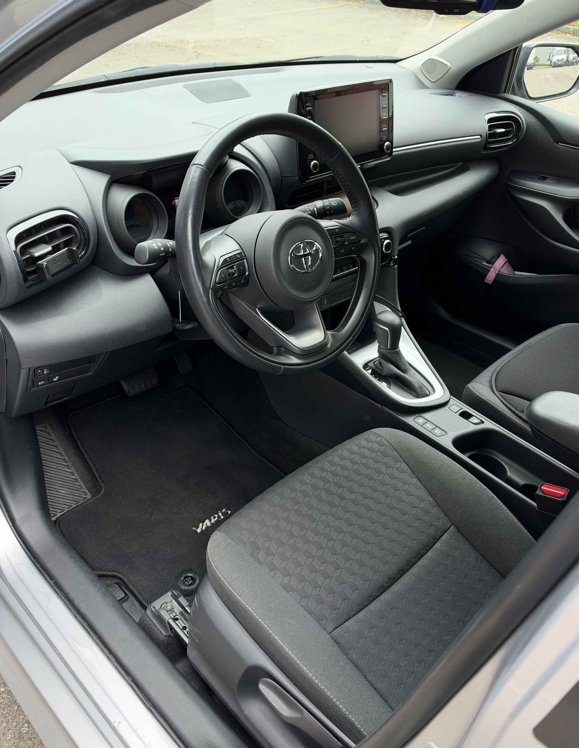 TOYOTA 1.5 VVT-i HSD Trend-image-4