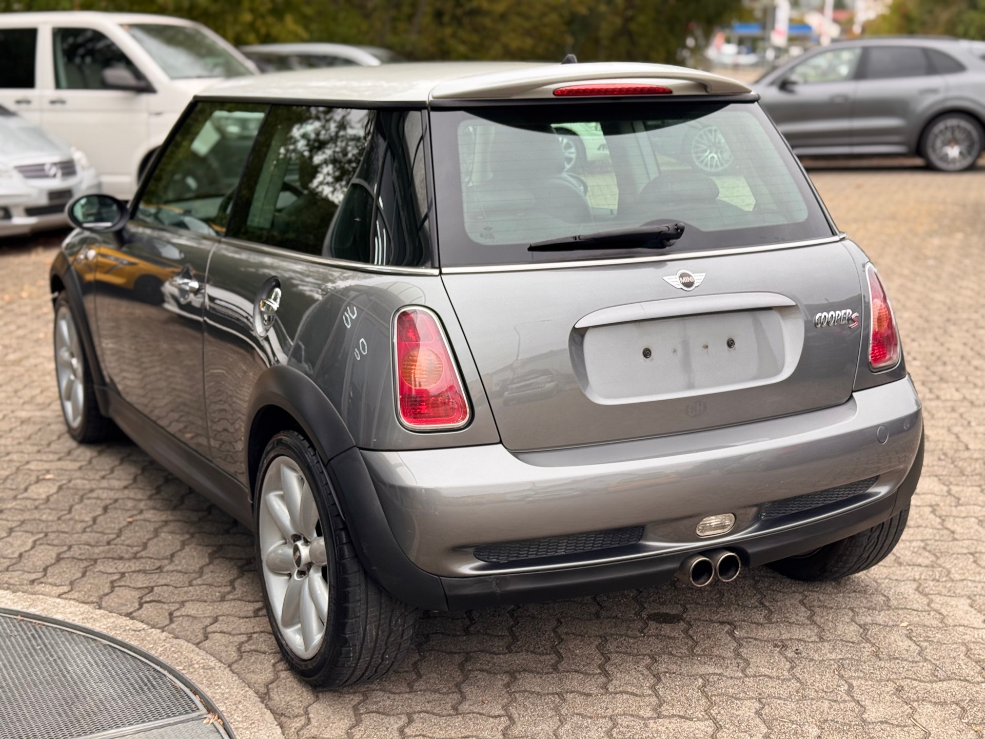 MINI Mini Cooper S-image-3