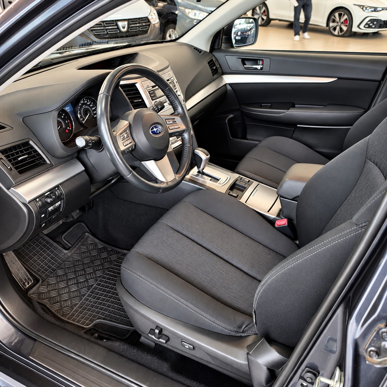 SUBARU Legacy 2.0i Limited AWD Lineartronic-image-7