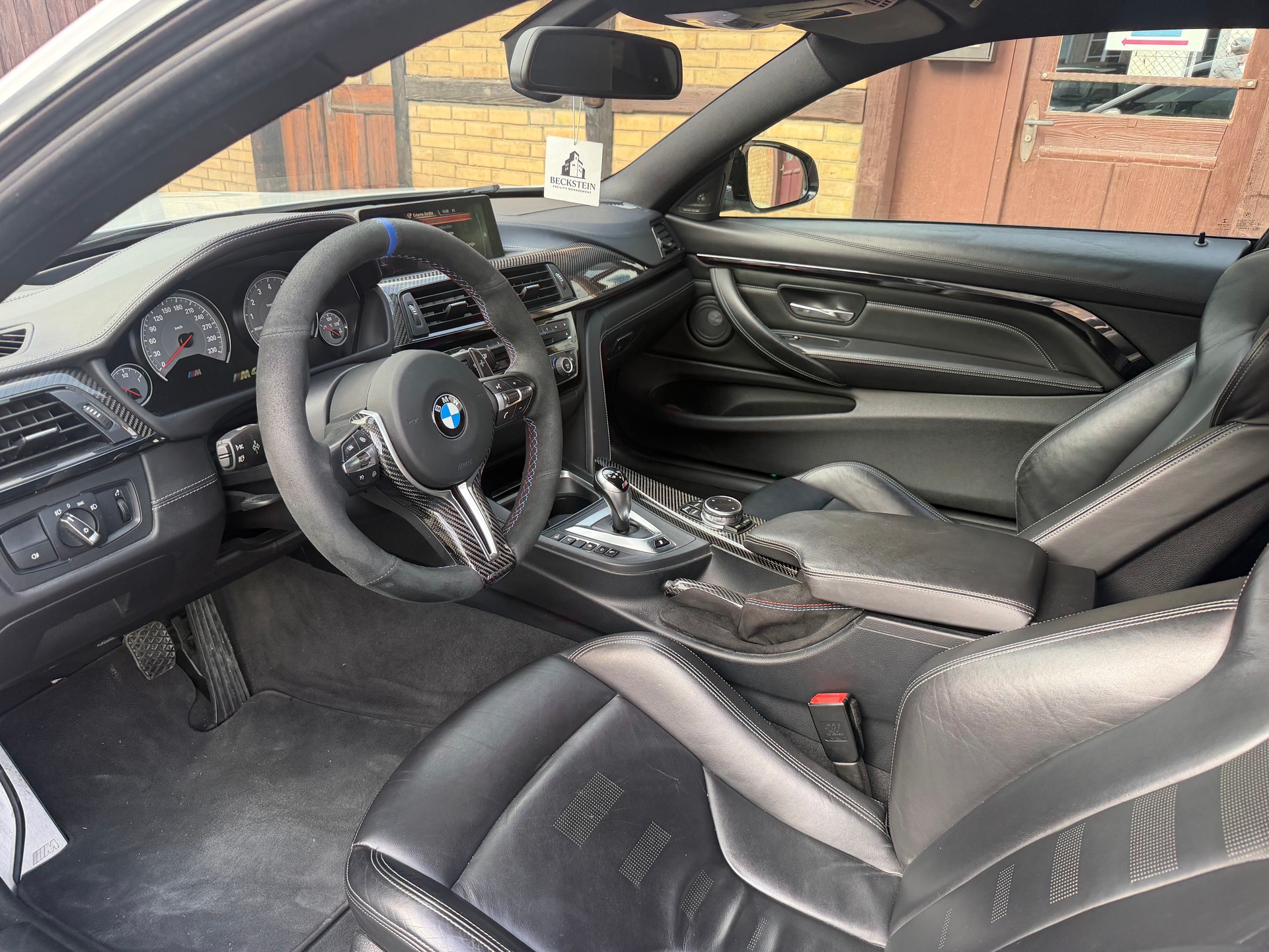 BMW M4 Coupé DKG-image-10