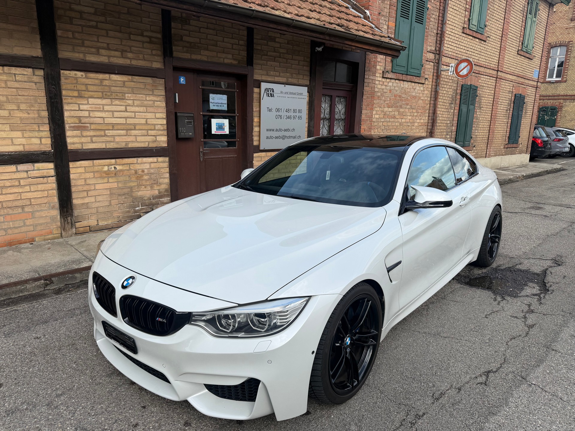 BMW M4 Coupé DKG-image-0