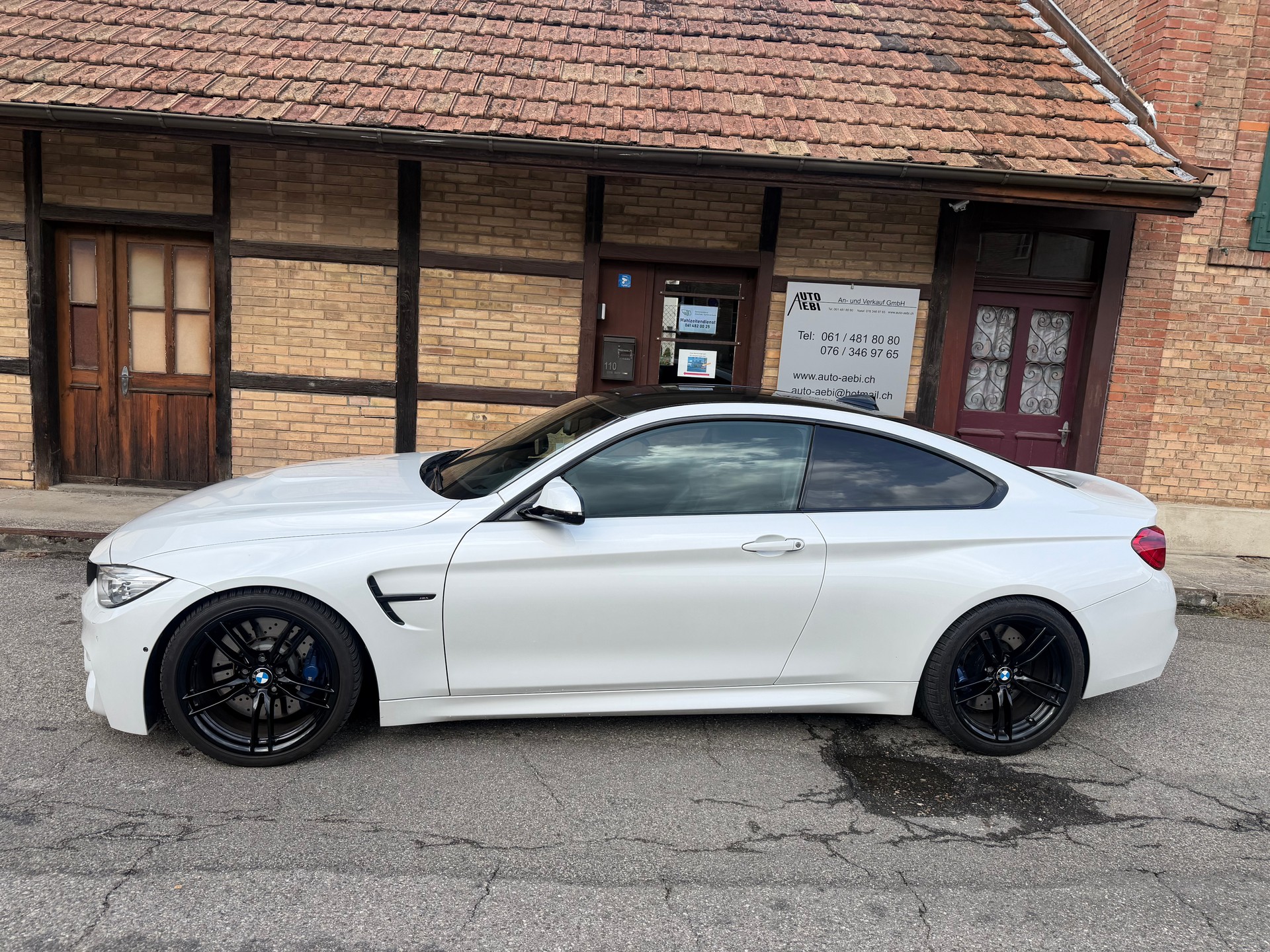 BMW M4 Coupé DKG-image-3