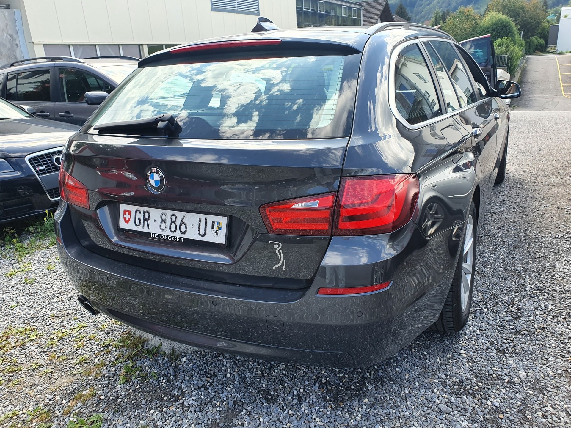 BMW 525d Touring Steptronic-image-2