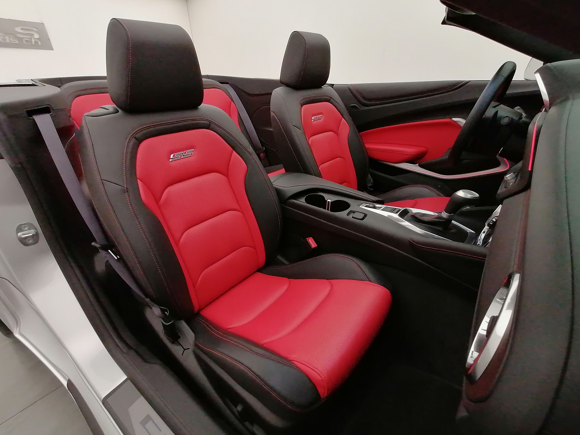 CHEVROLET Camaro SS 6.2 Convertible-image-13