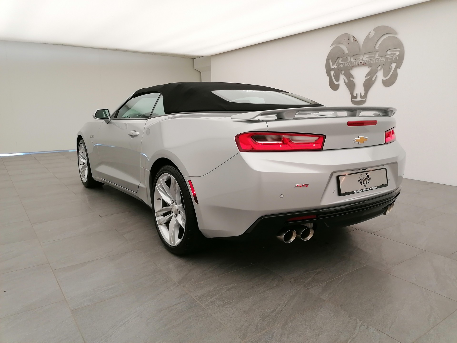 CHEVROLET Camaro SS 6.2 Convertible-image-5
