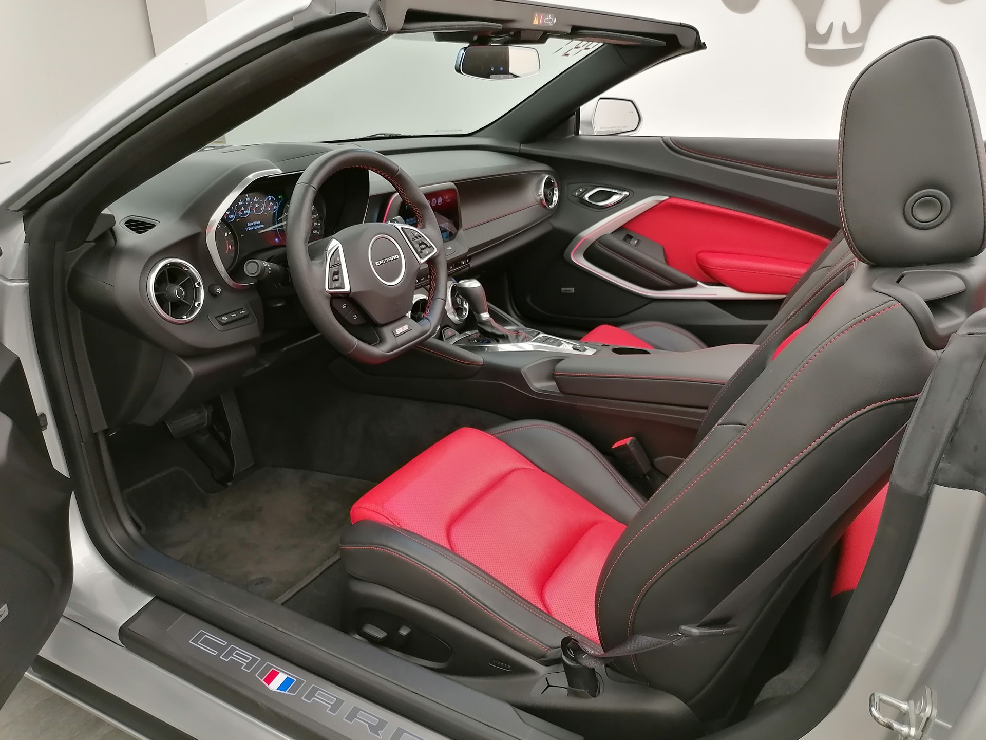 CHEVROLET Camaro SS 6.2 Convertible-image-8