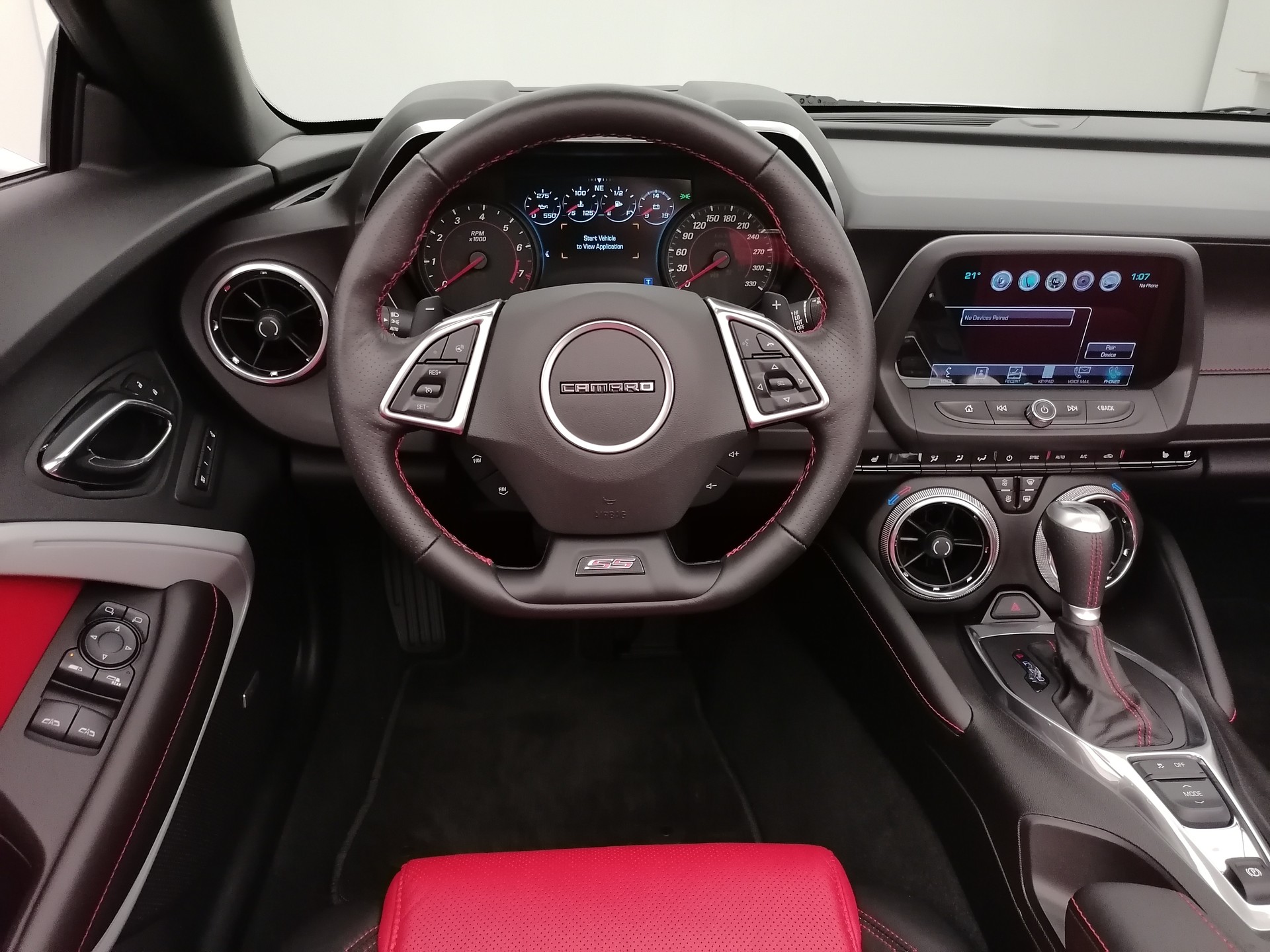 CHEVROLET Camaro SS 6.2 Convertible-image-9