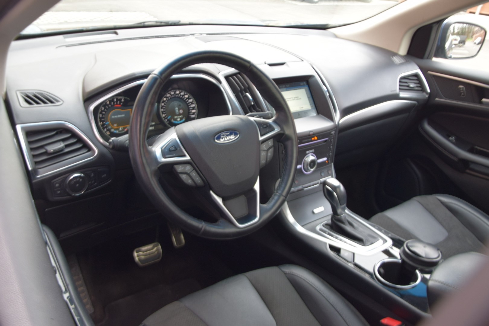 FORD Edge 2.0 TDCi ST-Line 4WD PowerShift-image-11
