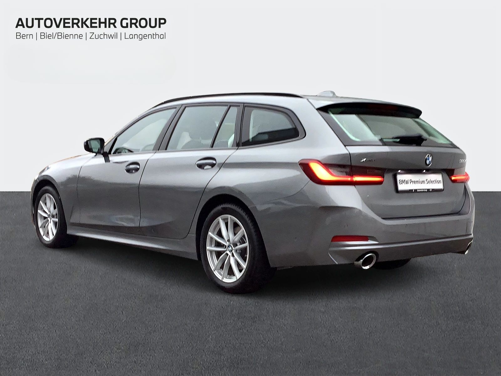 BMW 320d xDrive 48V Touring Steptronic-image-3