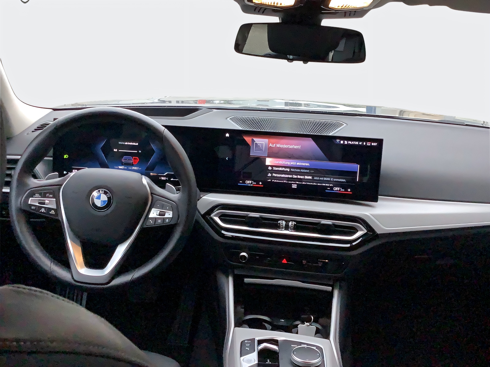 BMW 320d xDrive 48V Touring Steptronic-image-11