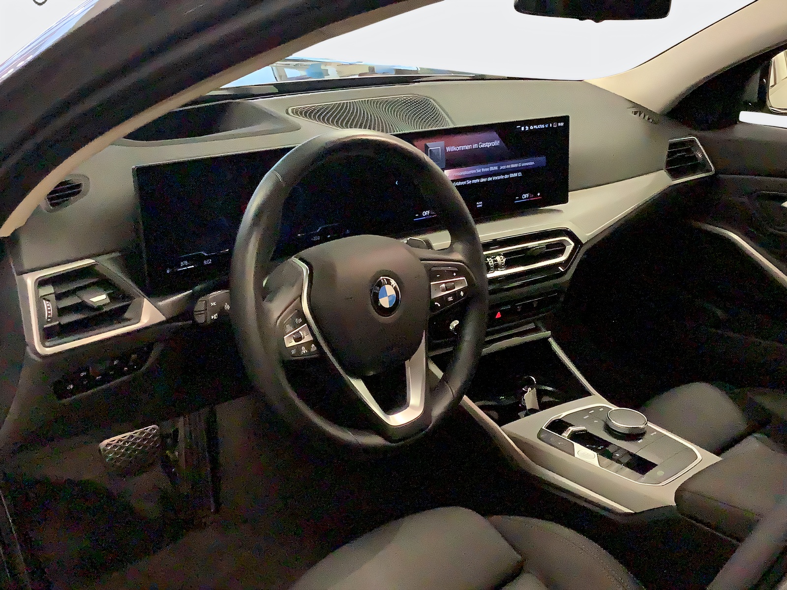 BMW 320d xDrive 48V Touring Steptronic-image-10