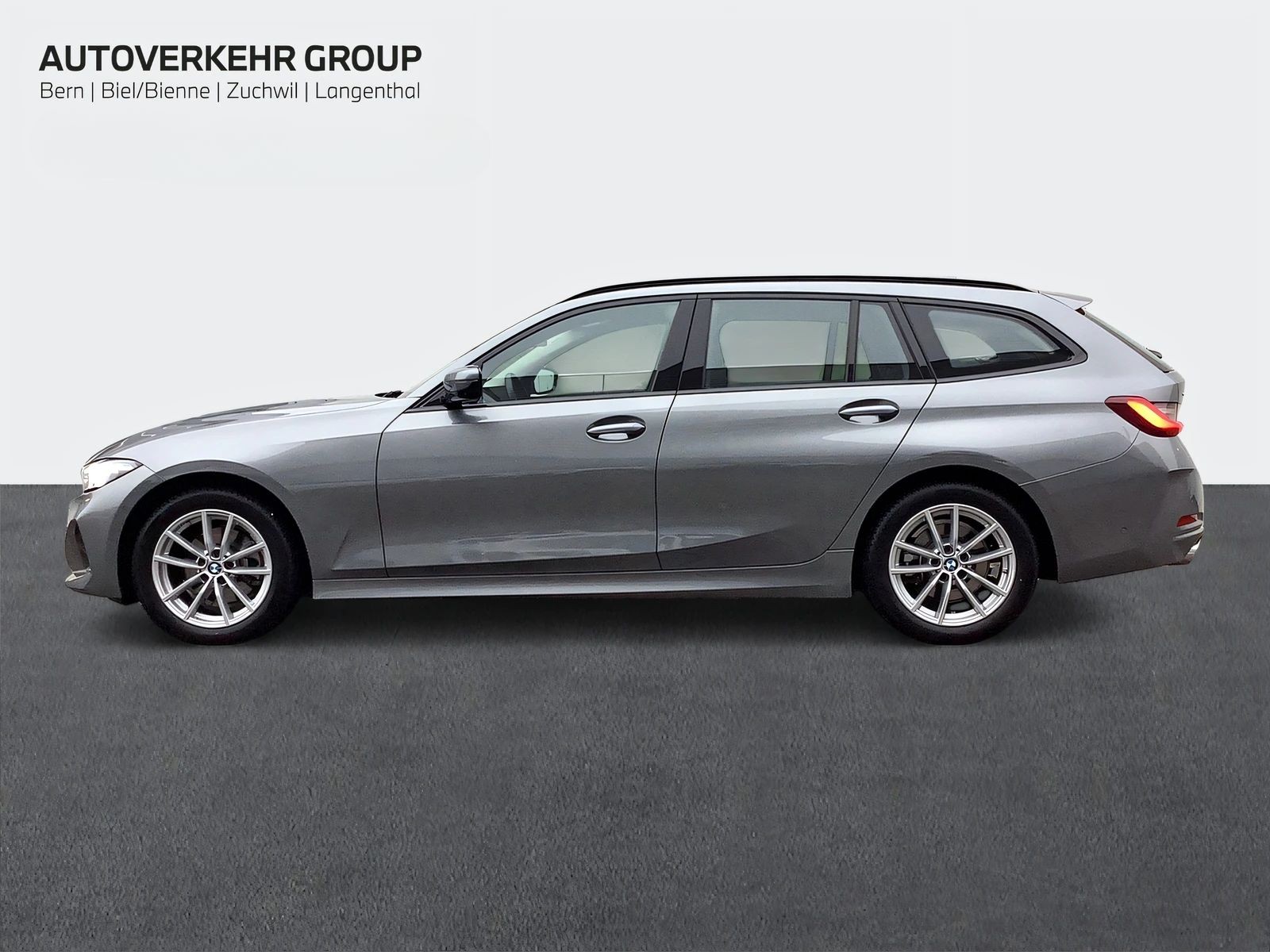 BMW 320d xDrive 48V Touring Steptronic-image-2