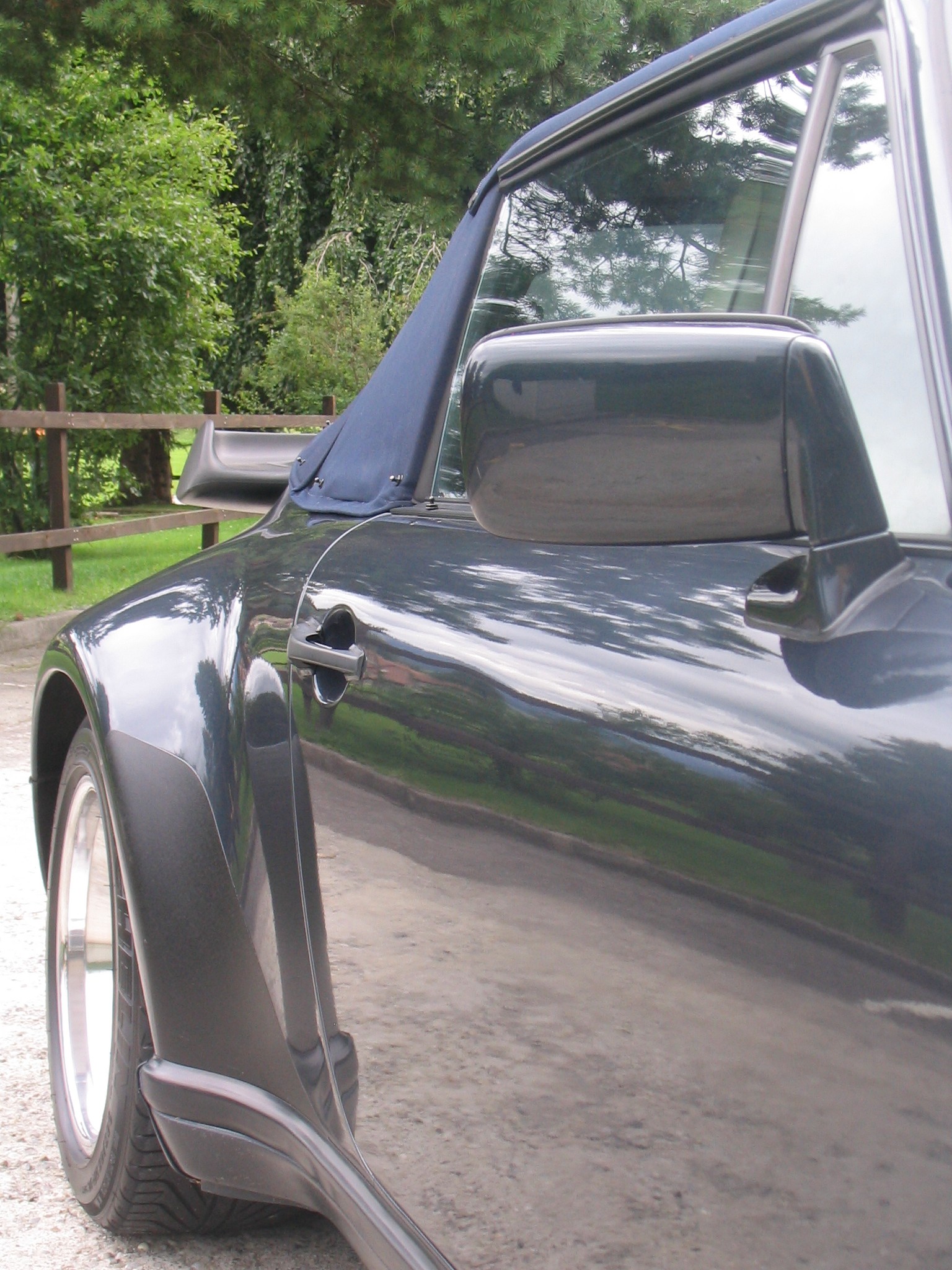 PORSCHE 911 Carrera turbo look cabriolet-image-4