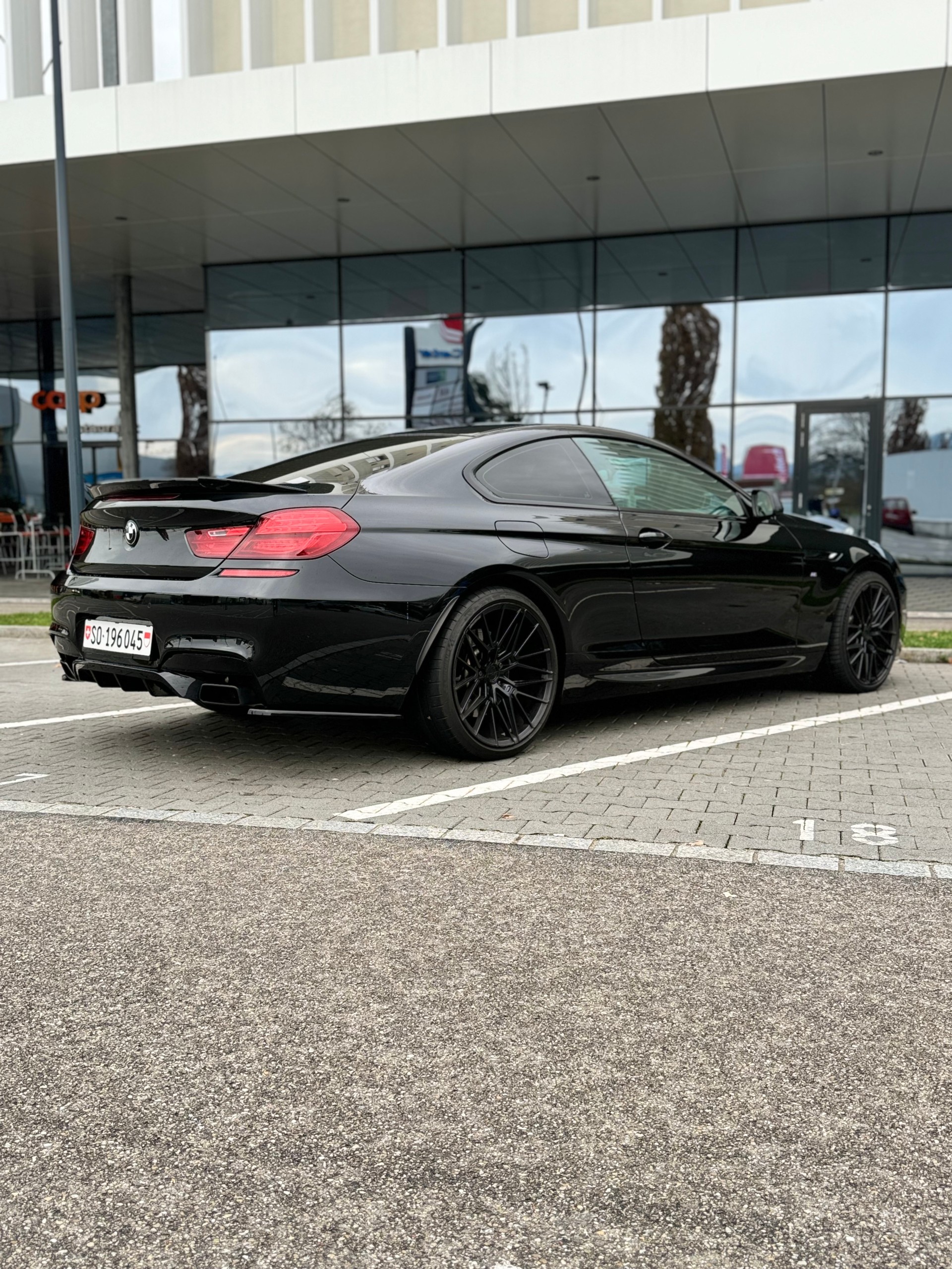 BMW 650i Coupé xDrive-image-3
