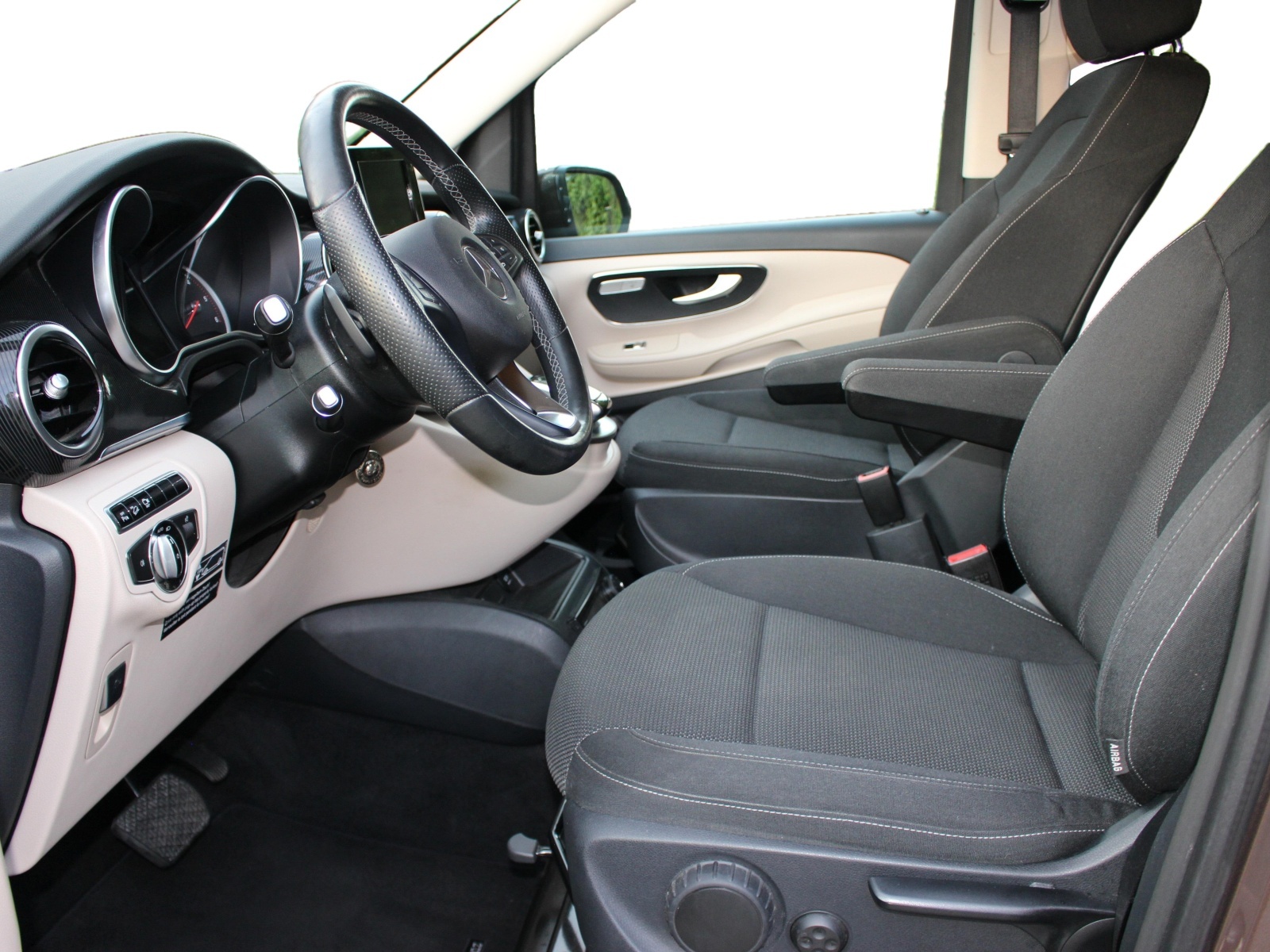 MERCEDES-BENZ Marco Polo 250 d 4MATIC-image-7