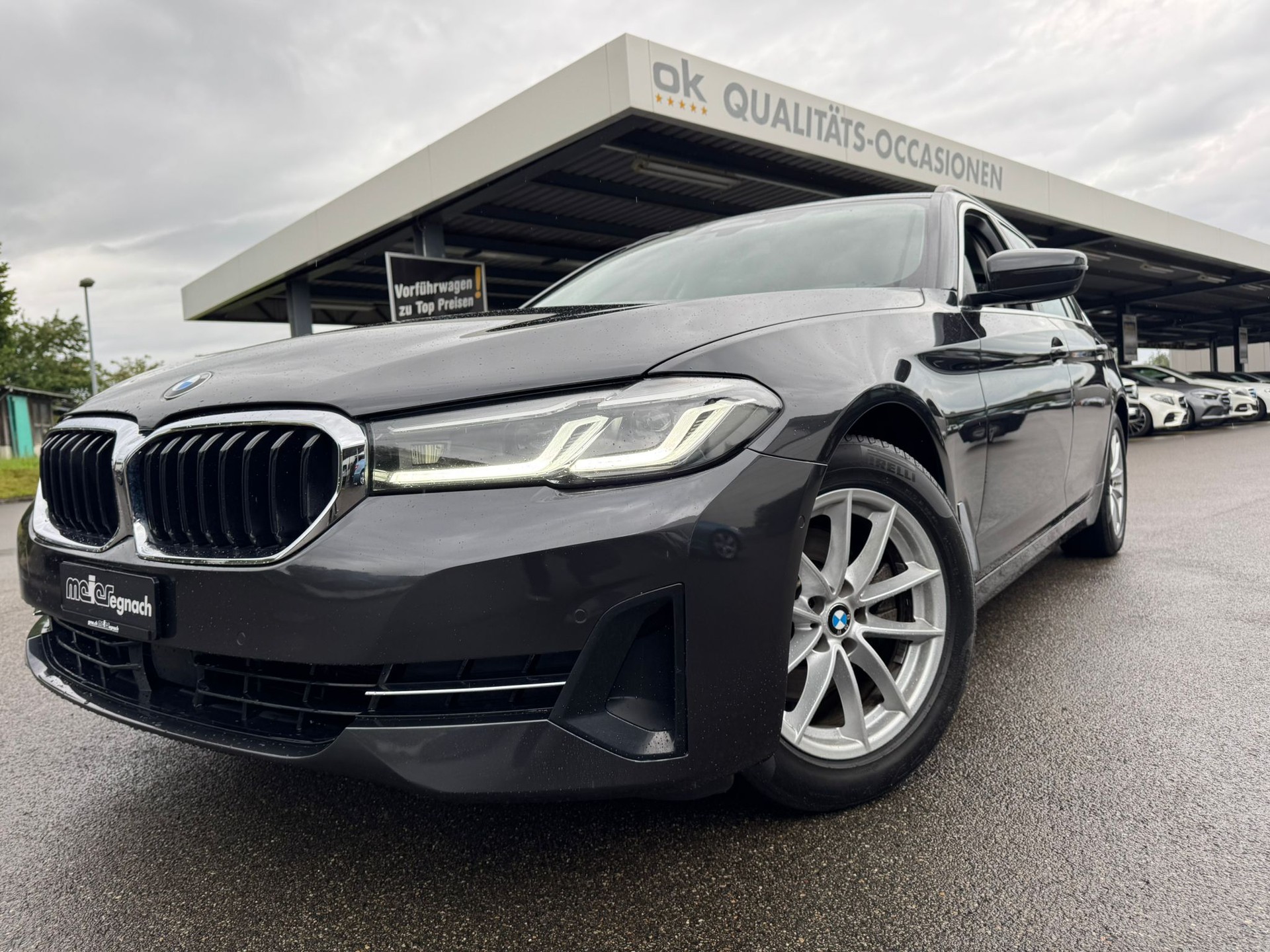 BMW 520d xDrive 48V Touring Steptronic-image-0