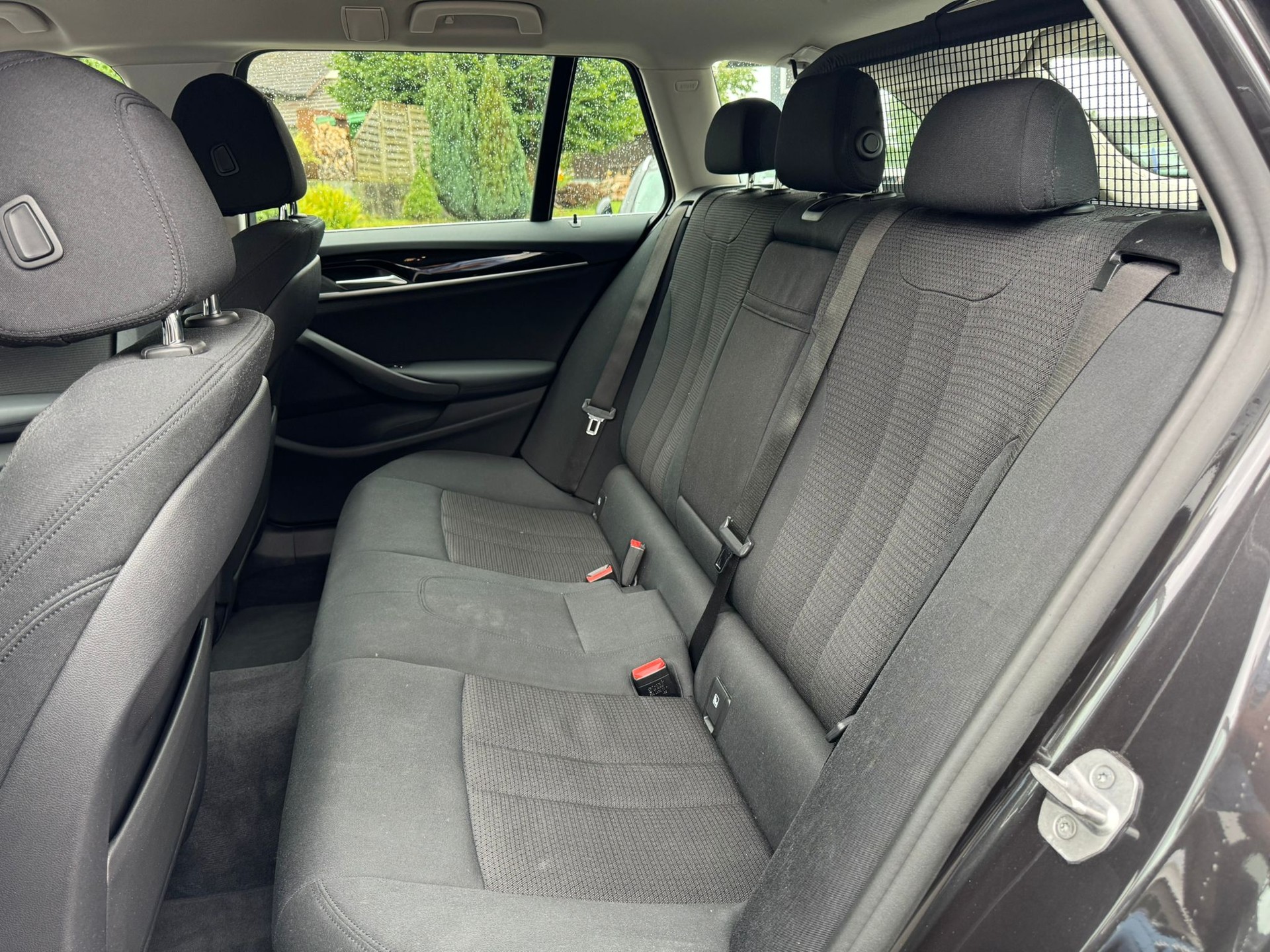 BMW 520d xDrive 48V Touring Steptronic-image-10
