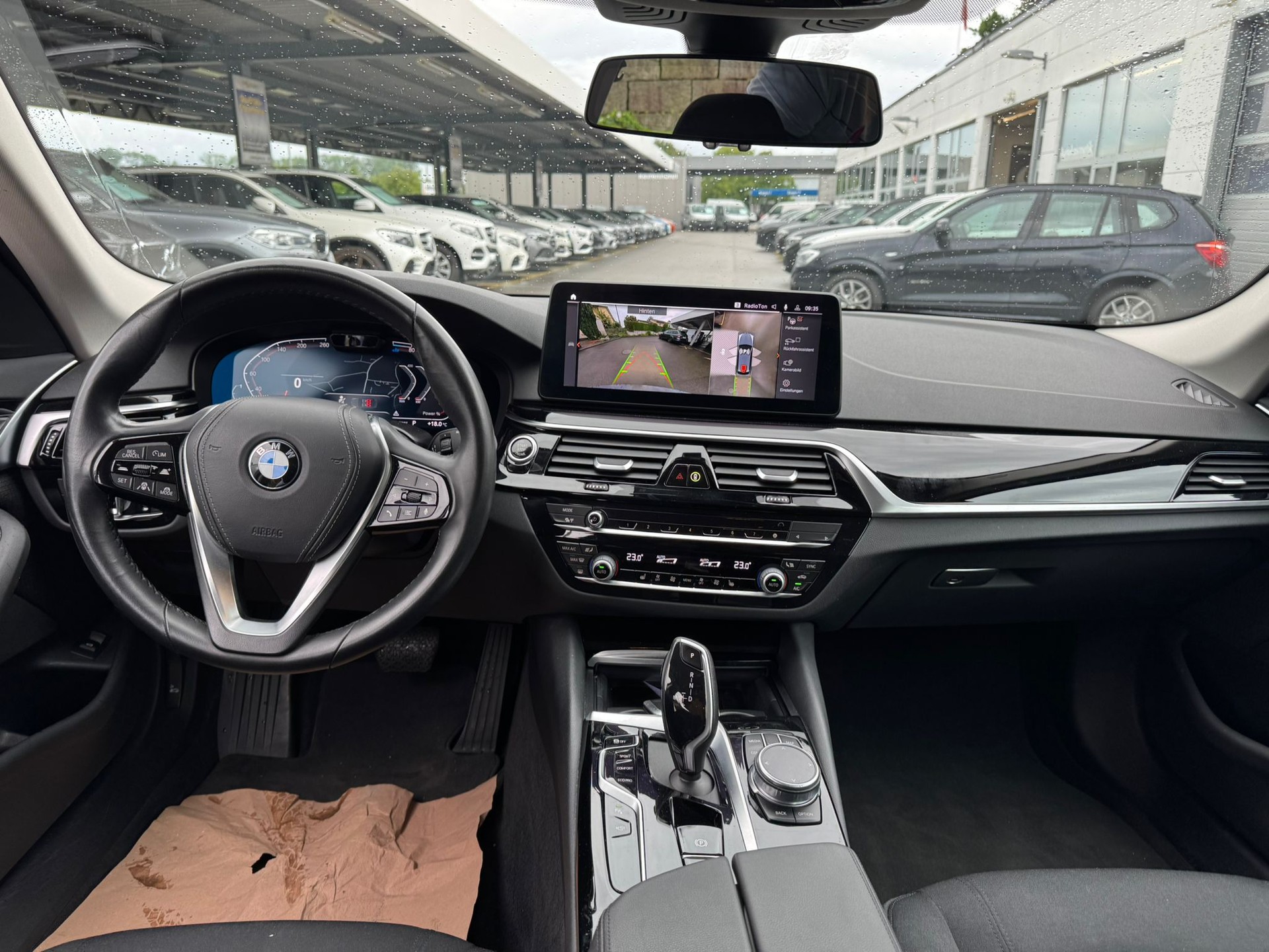 BMW 520d xDrive 48V Touring Steptronic-image-13