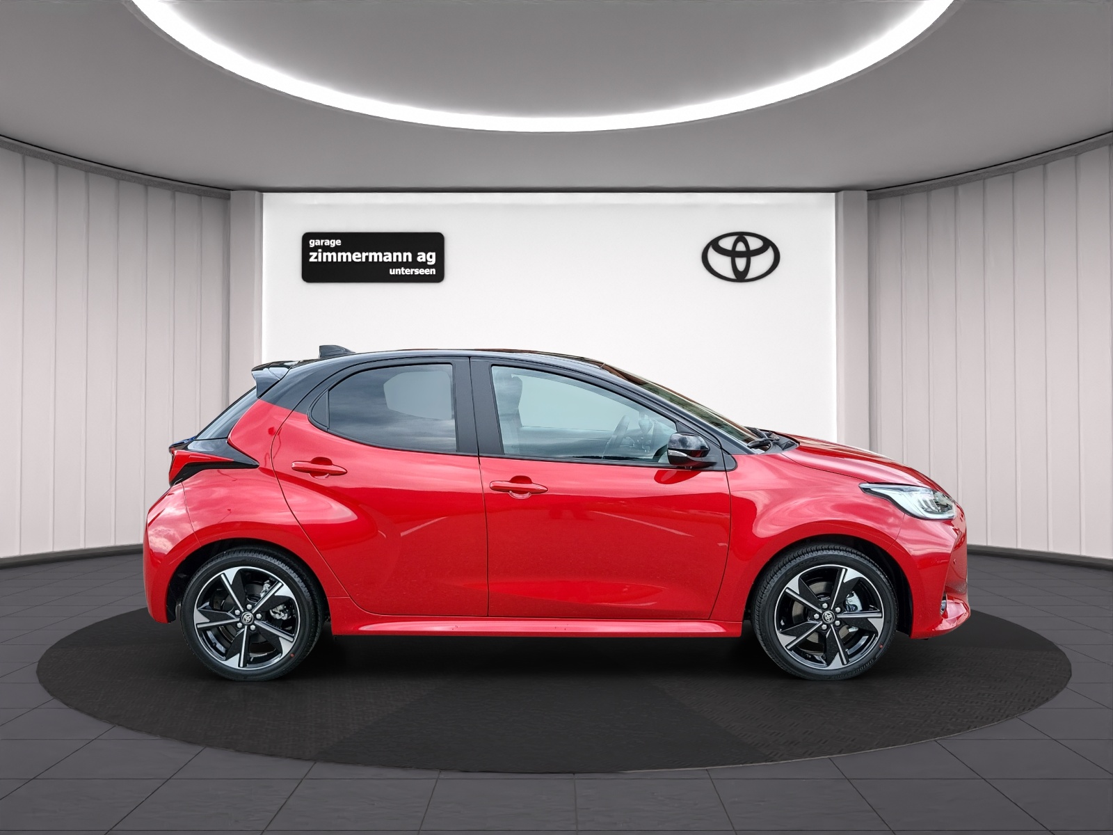 TOYOTA Yaris 1.5 VVT-i HSD Premium-image-3