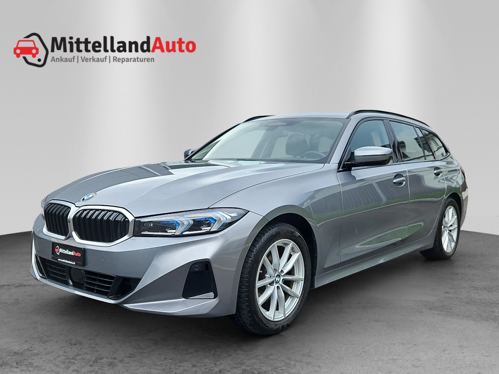 BMW 320d xDrive 48V Touring Steptronic-image-0
