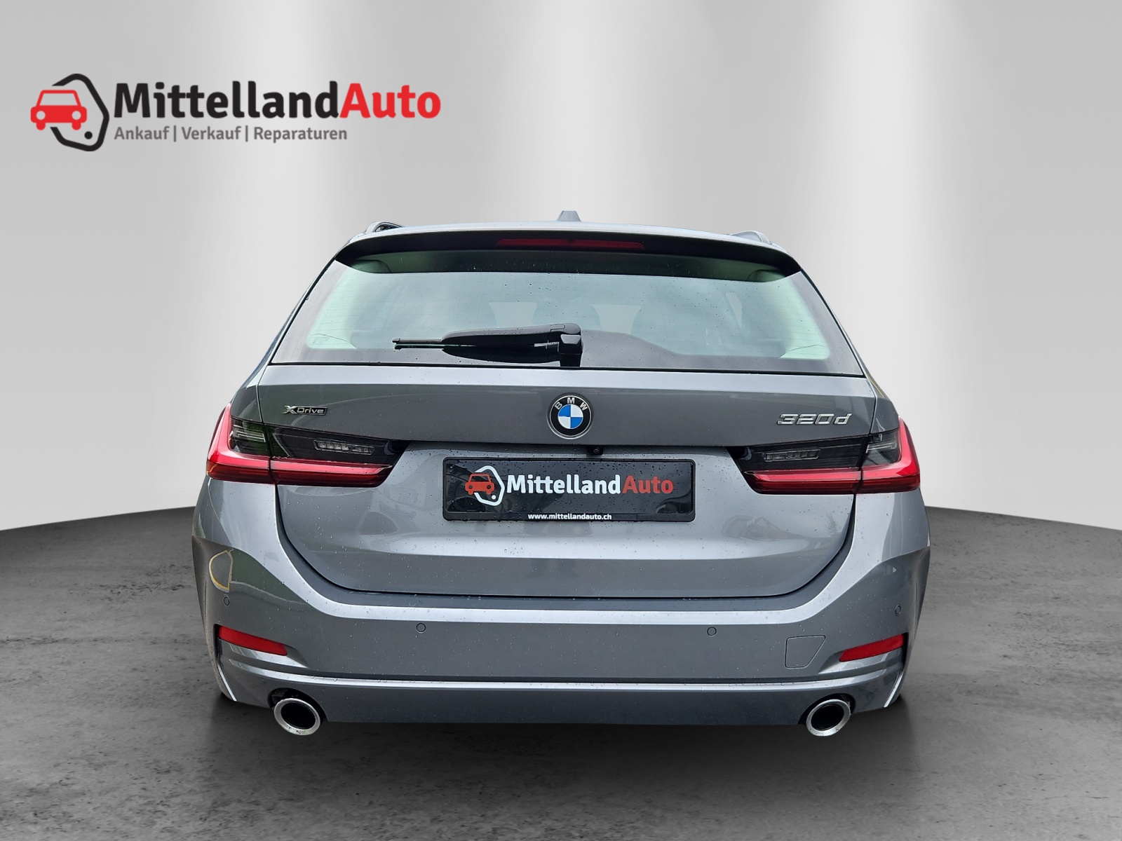 BMW 320d xDrive 48V Touring Steptronic-image-11