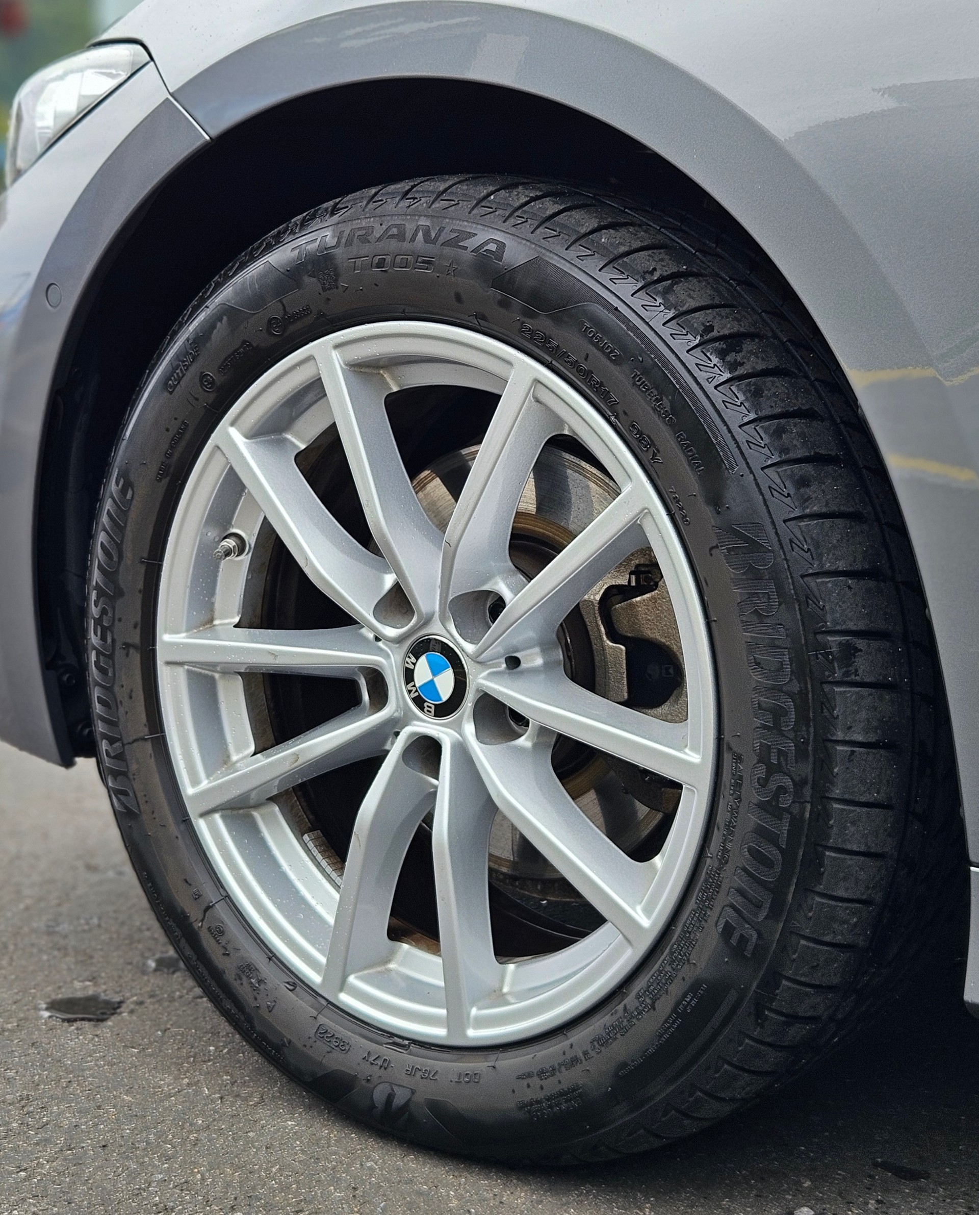 BMW 320d xDrive 48V Touring Steptronic-image-5
