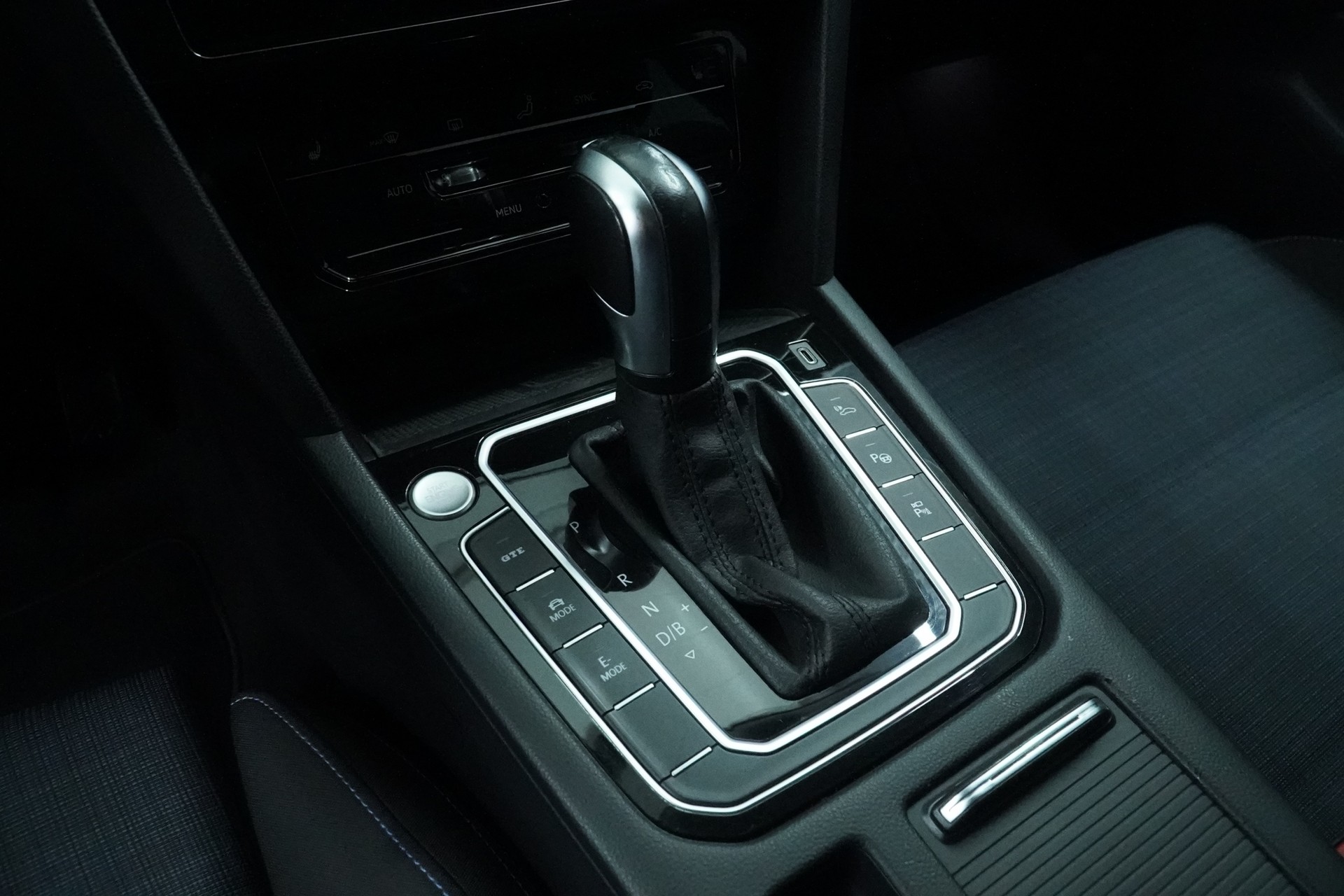 VW Passat Variant 1.4 TSI GTE Hybrid DSG *CH Fahrzeug*-image-9