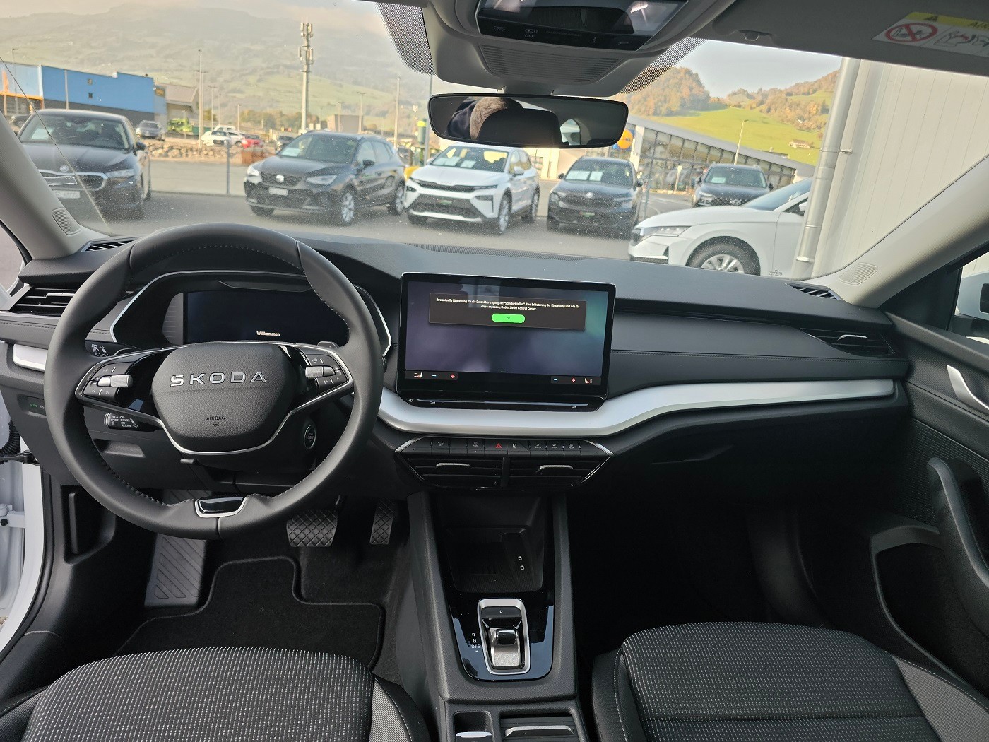 SKODA Octavia Combi 2.0 TDI DSG Selection-image-7